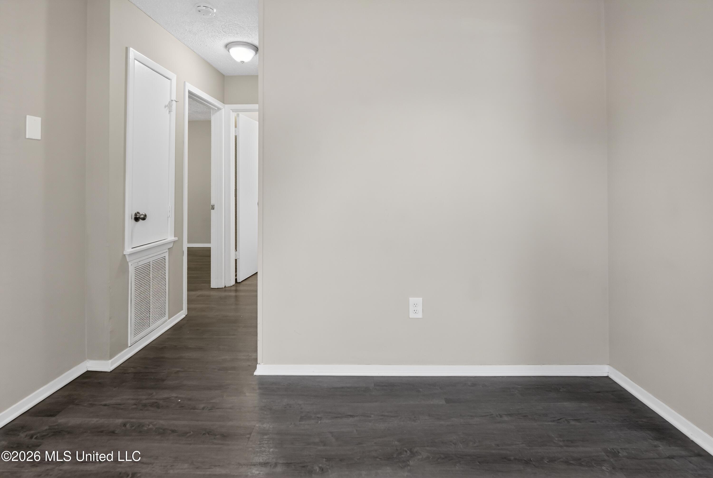 711 George Kersh Drive Property Photo 21