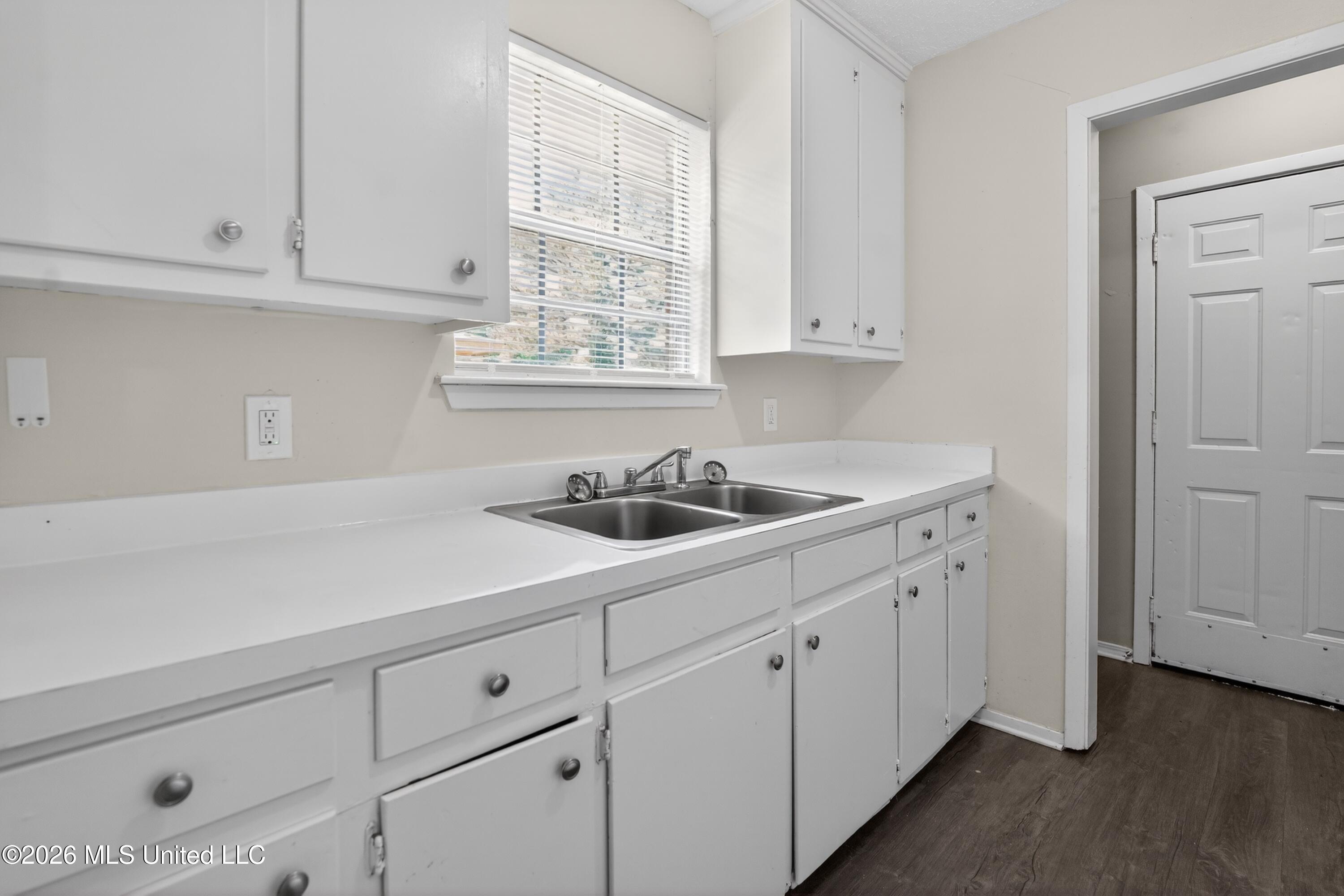 711 George Kersh Drive Property Photo 37