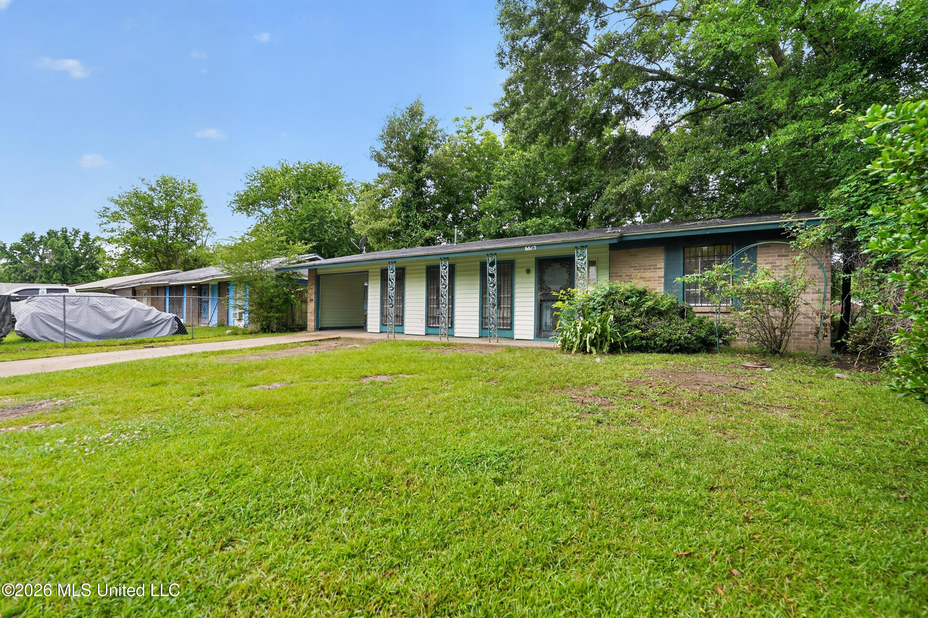 6615 Lyndon B Johnson Drive Property Photo 4