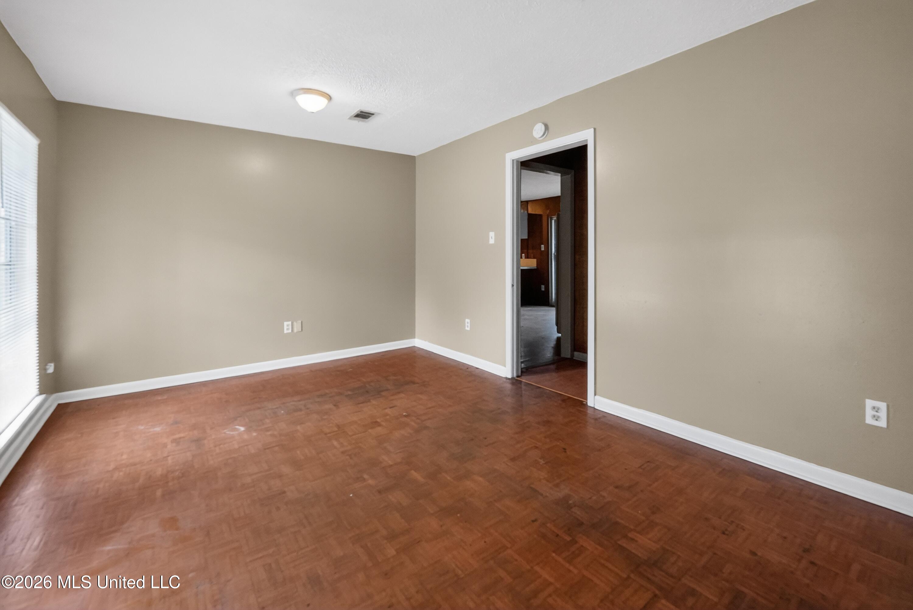 6615 Lyndon B Johnson Drive Property Photo 8