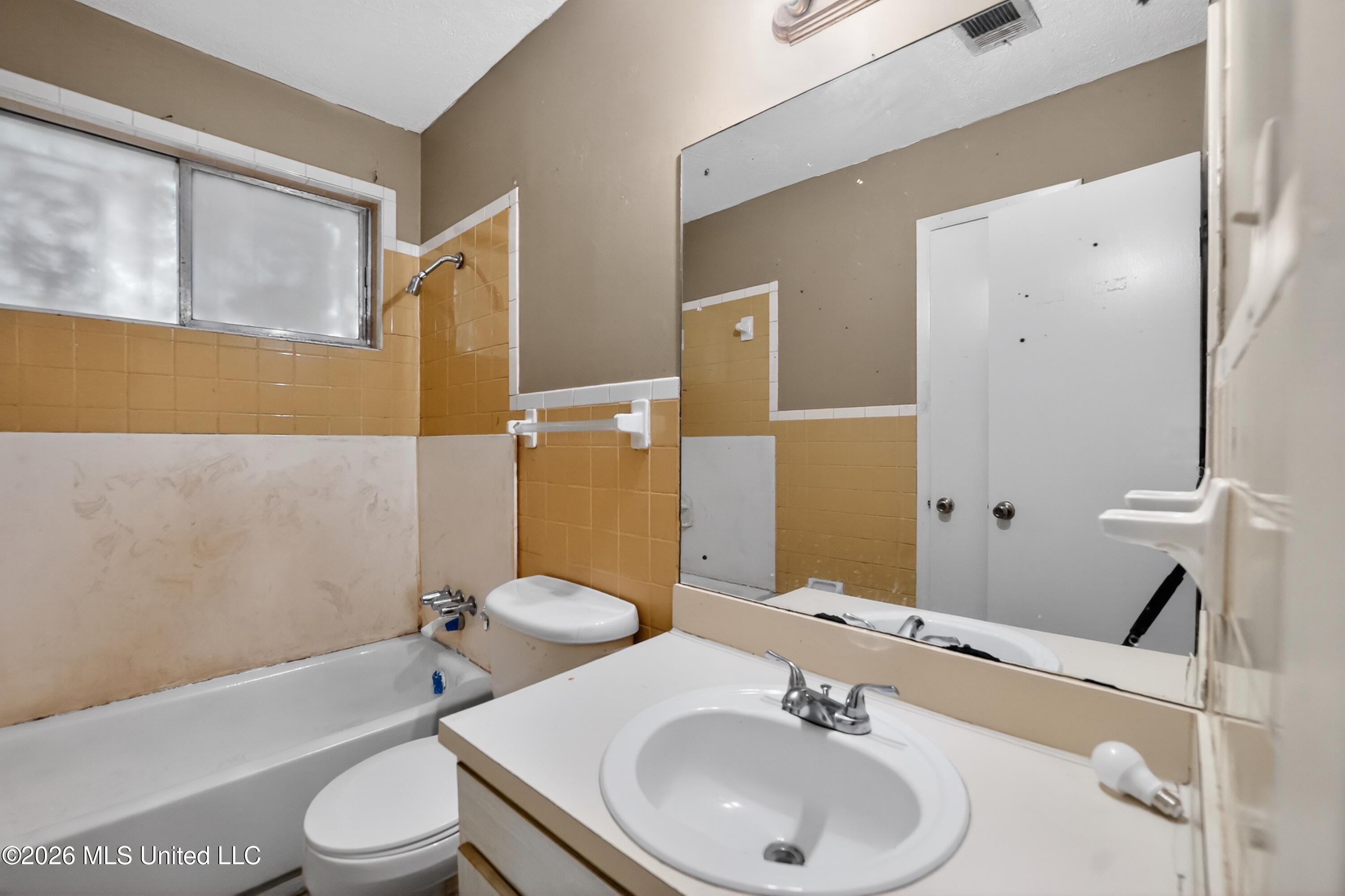 6615 Lyndon B Johnson Drive Property Photo 32