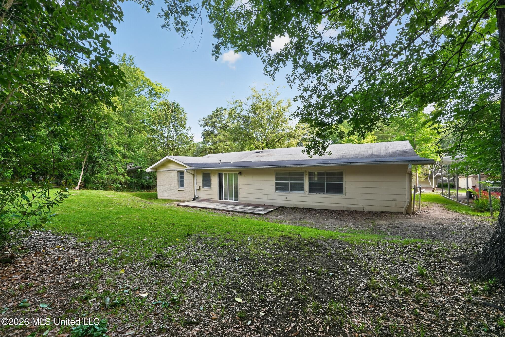1523 Winchester Street Property Photo 6