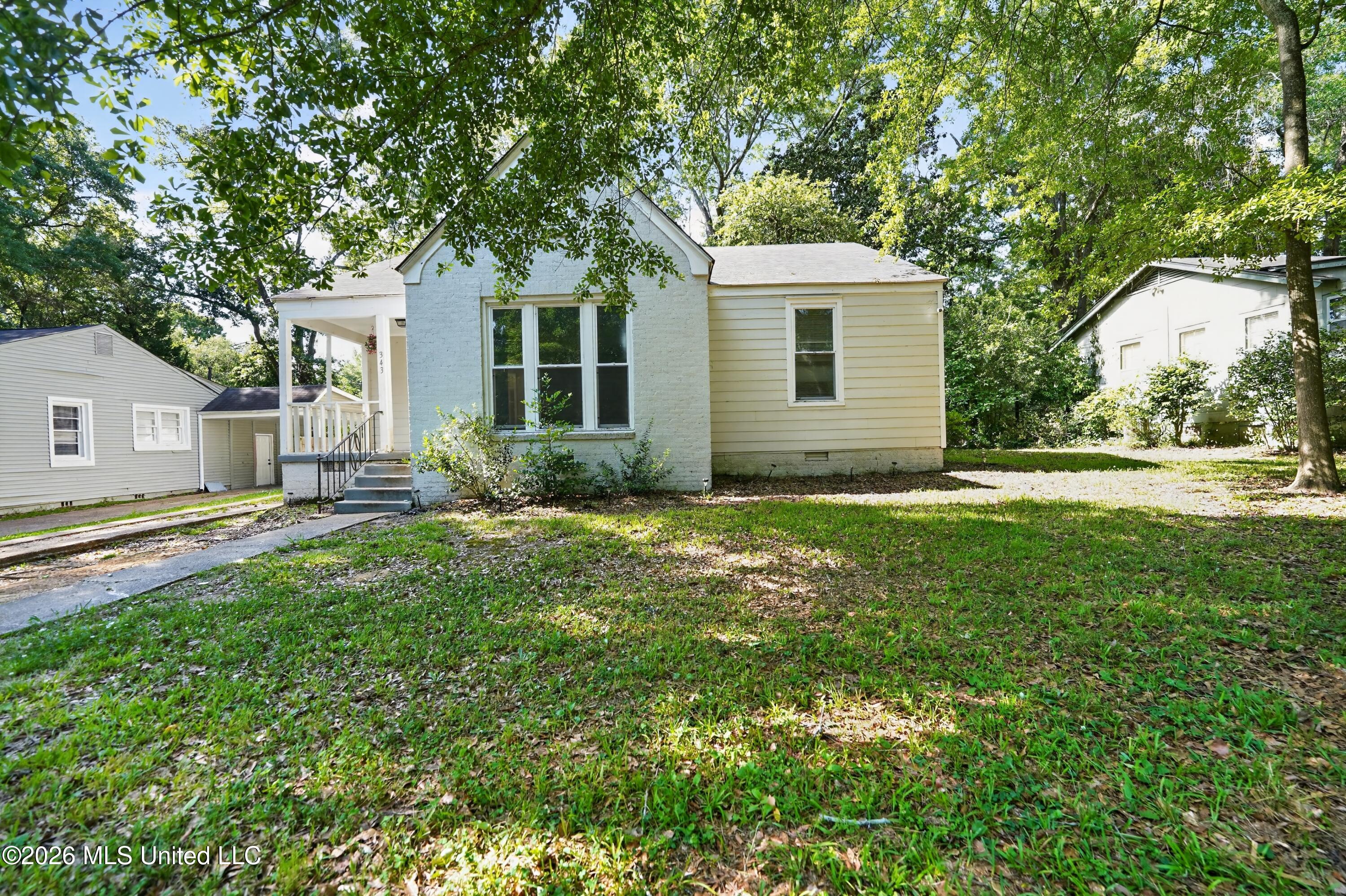 343 N Broadmoor Drive Property Photo 1