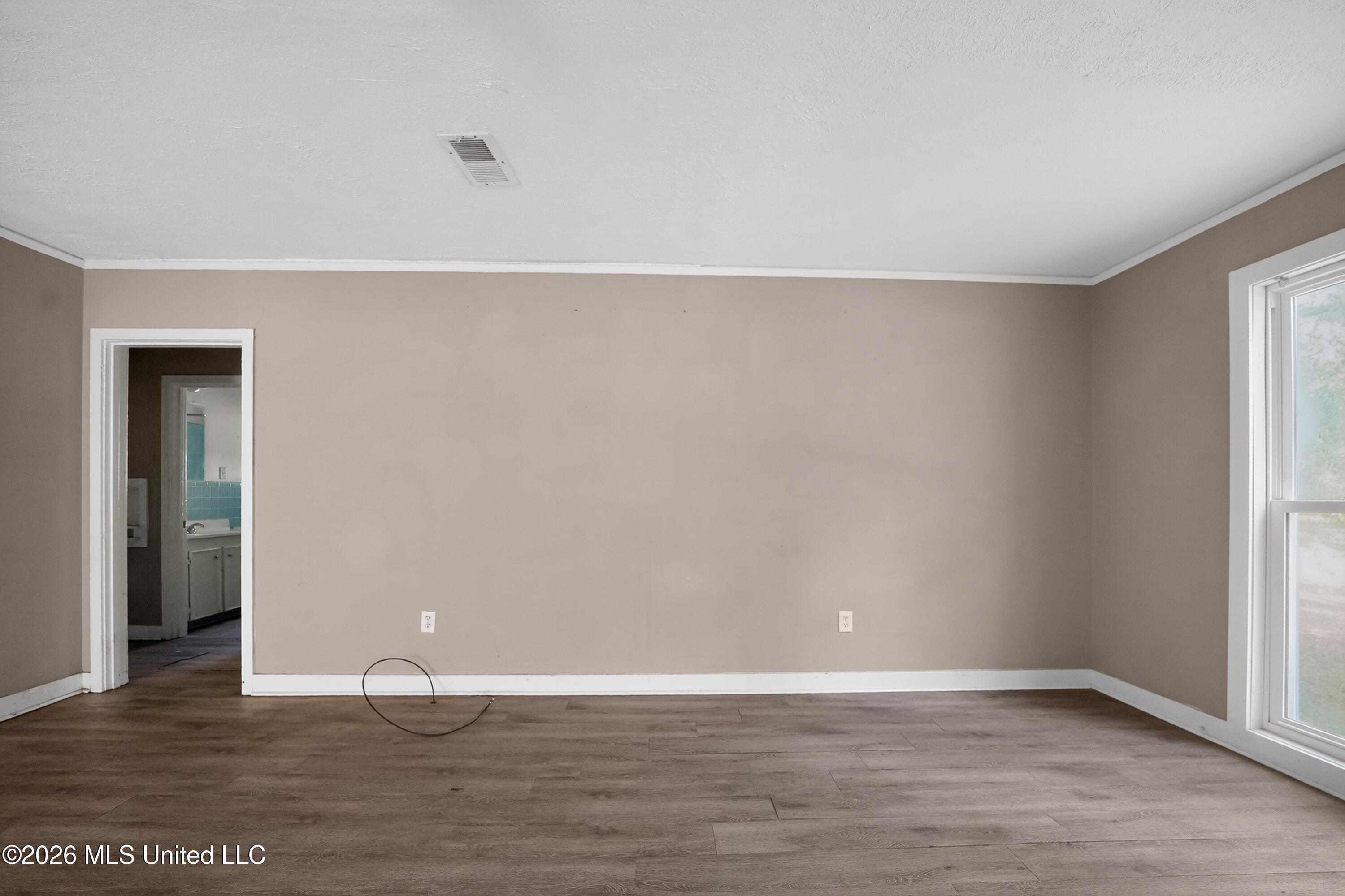 343 N Broadmoor Drive Property Photo 10