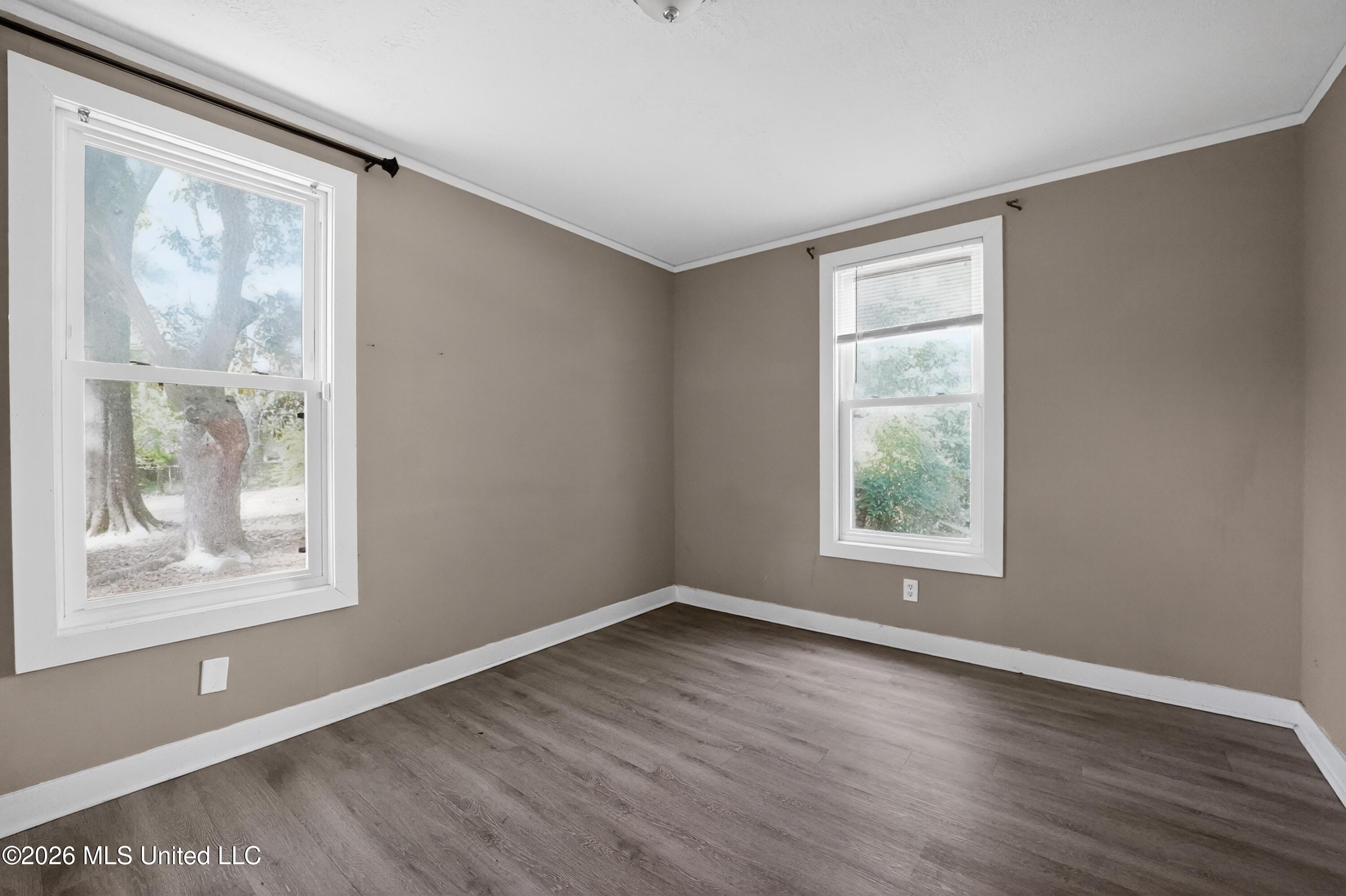 343 N Broadmoor Drive Property Photo 15