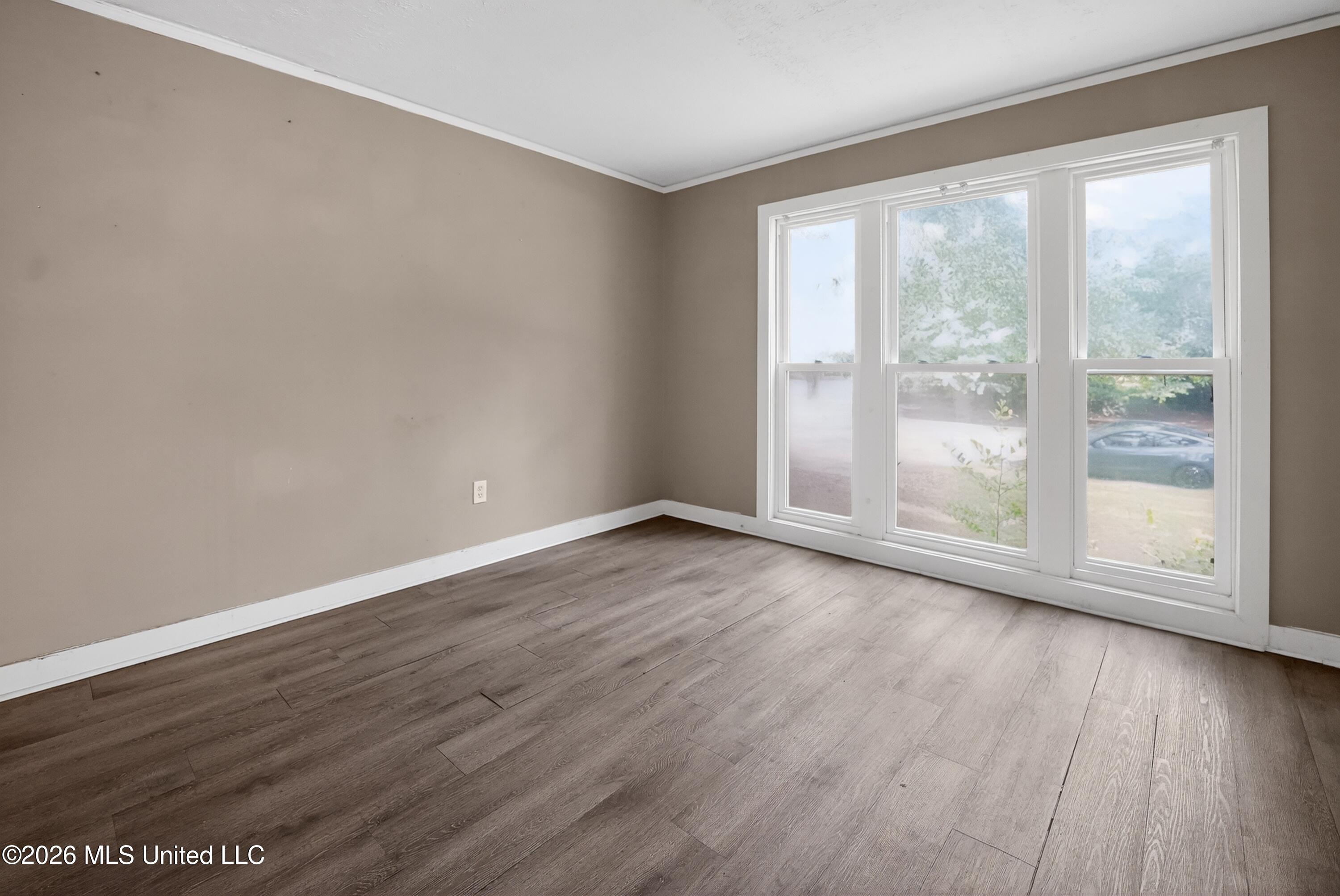 343 N Broadmoor Drive Property Photo 18