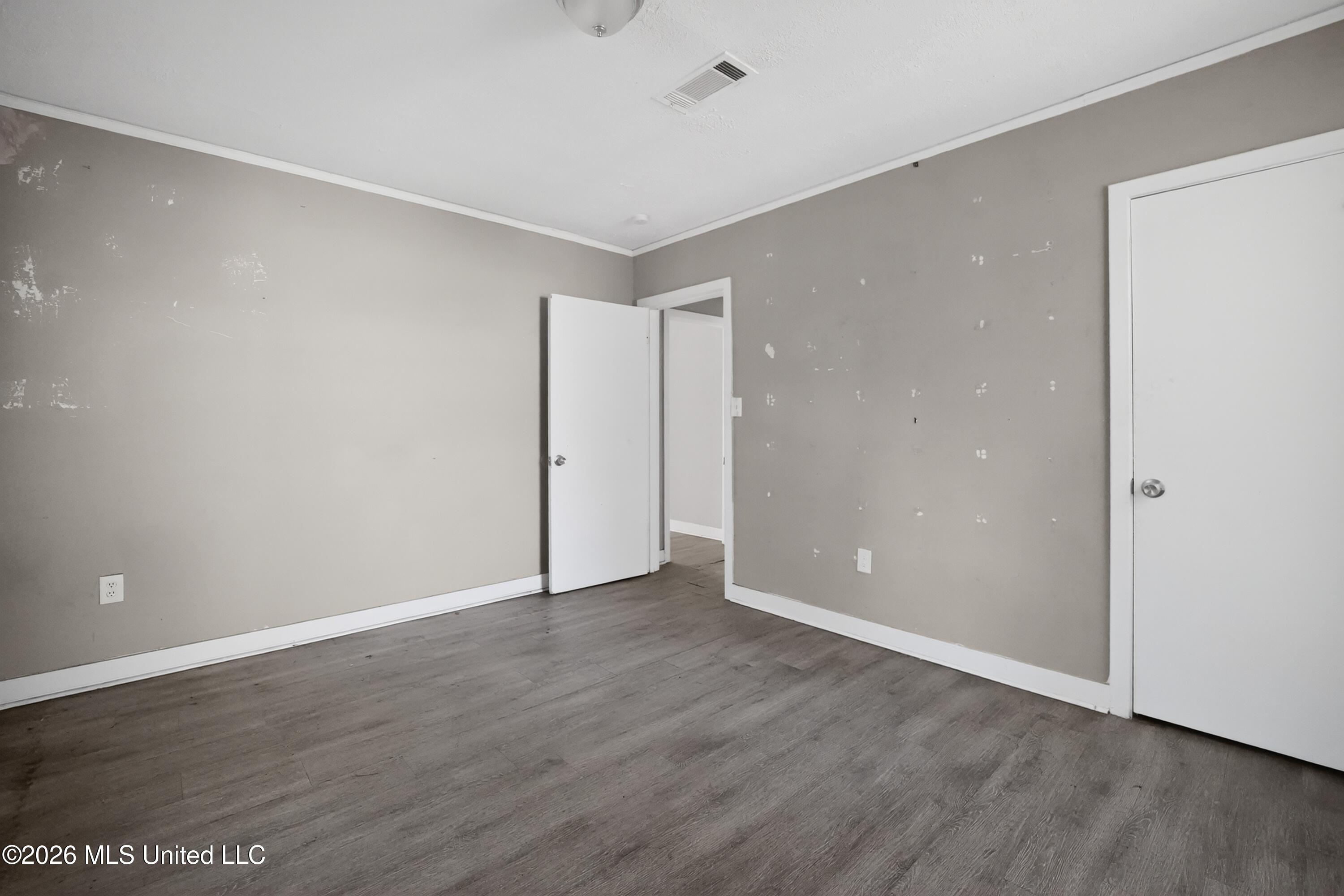 343 N Broadmoor Drive Property Photo 27