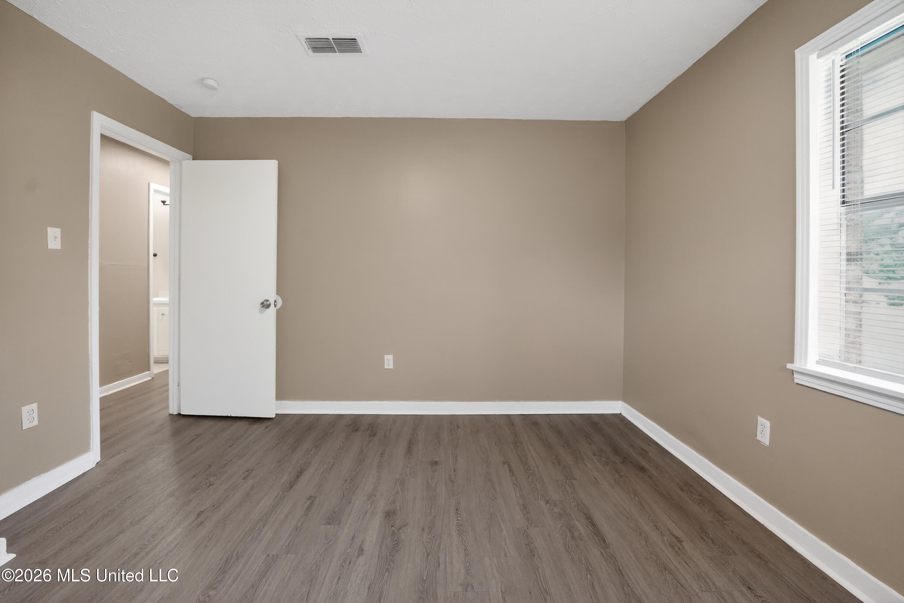 6578 Van Buren Road Property Photo 12