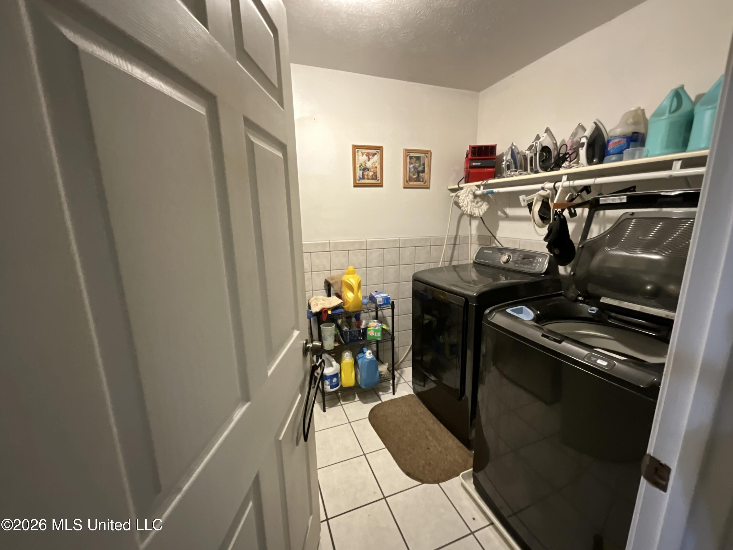 3152 Old Natchez Property Photo 8