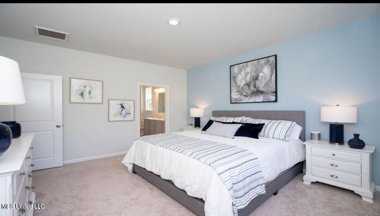 90 Pine Street Property Photo 10