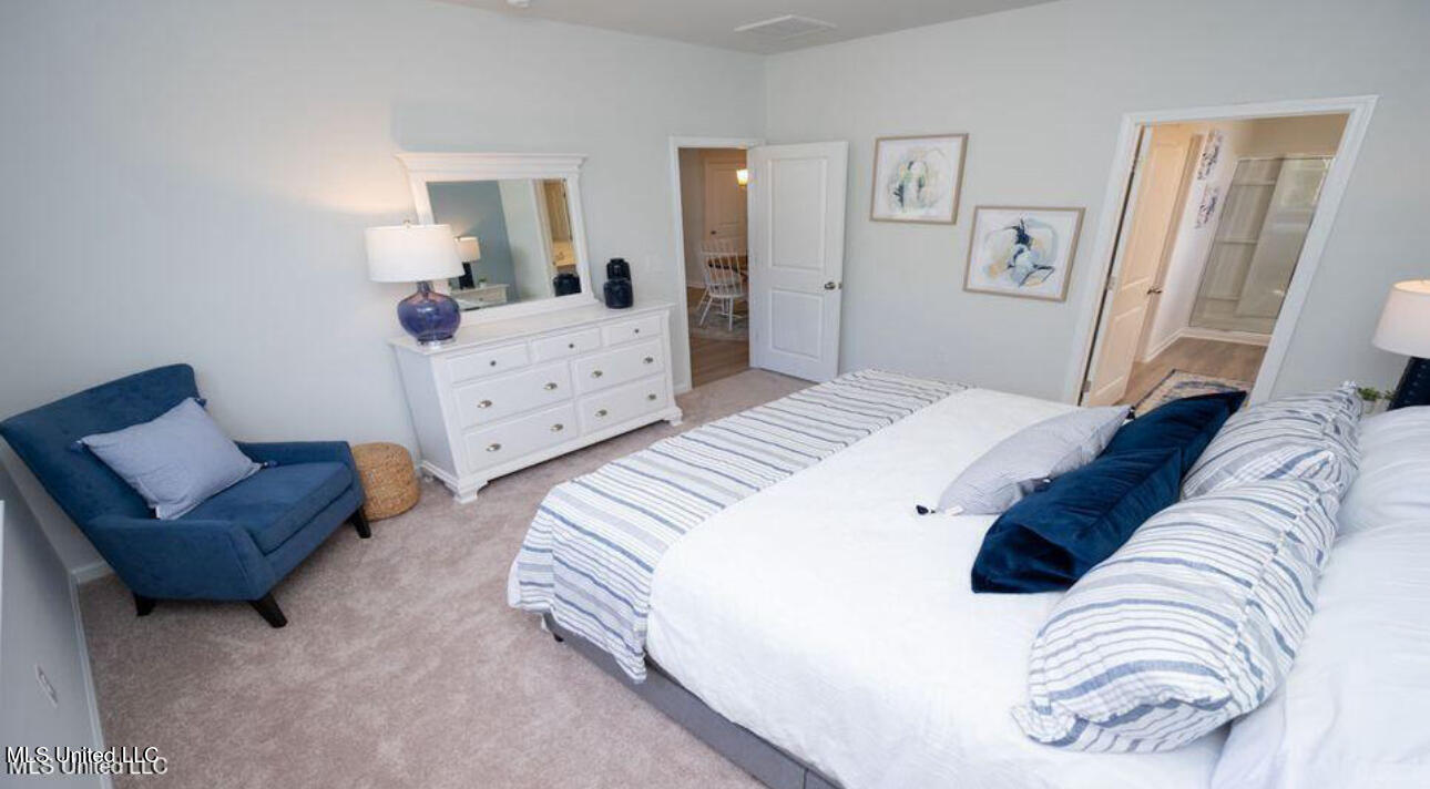 90 Pine Street Property Photo 11