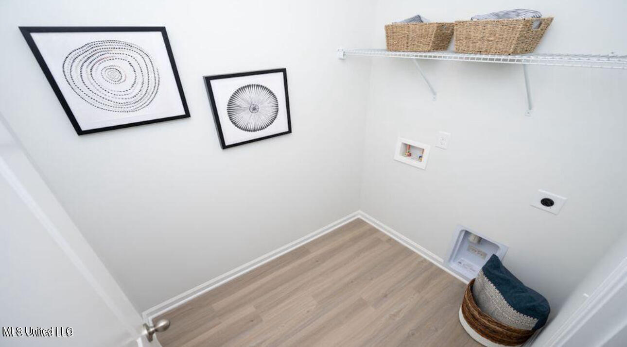90 Pine Street Property Photo 14