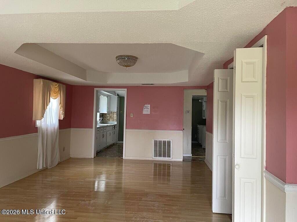 4036 W Pine Street Property Photo 3