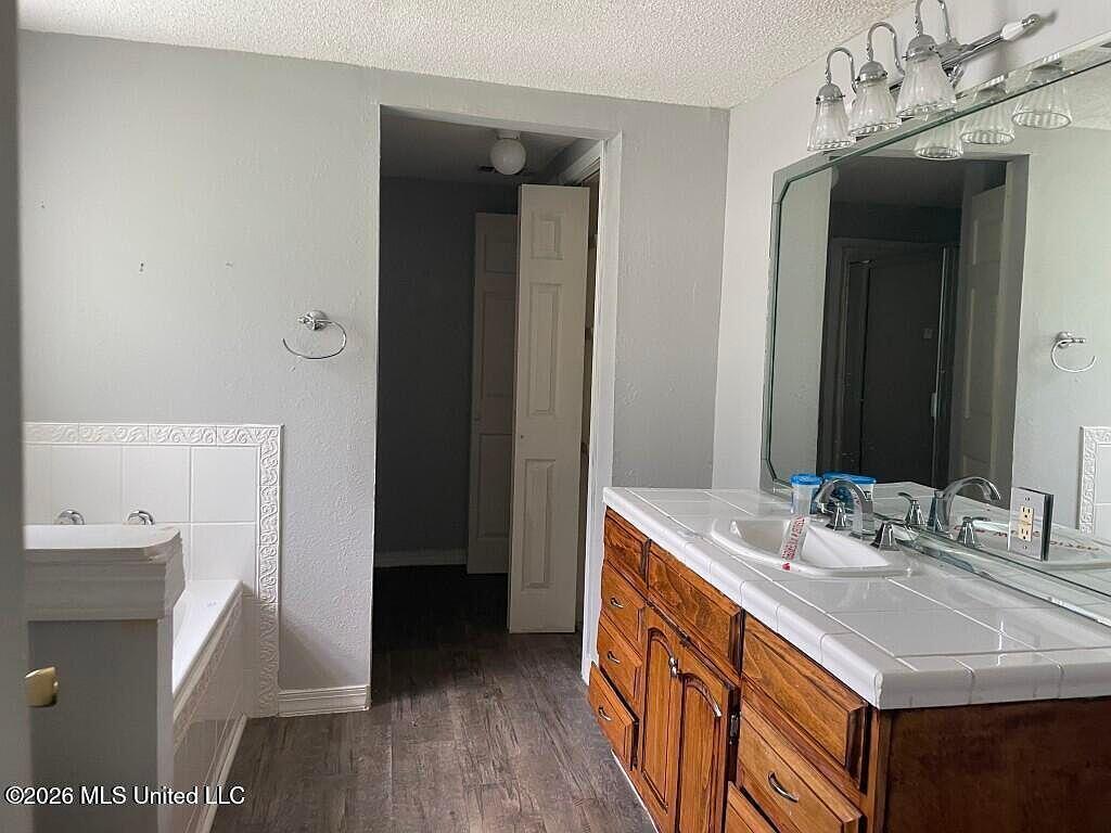 4036 W Pine Street Property Photo 11