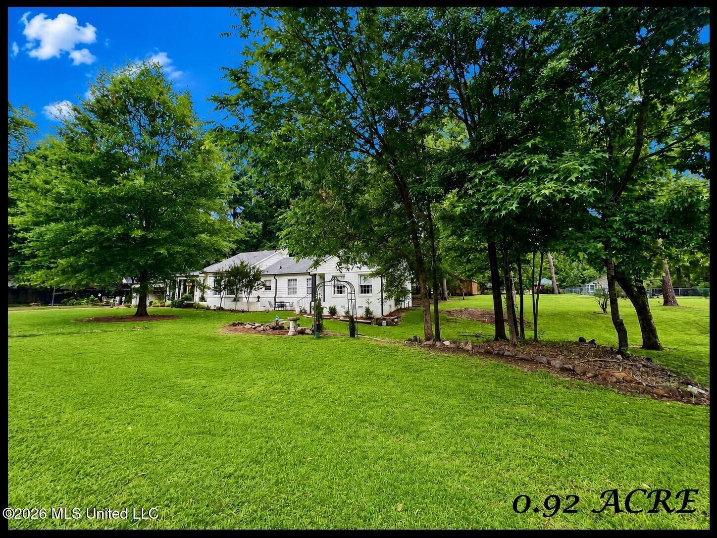 208 Sycamore Street Property Photo 45