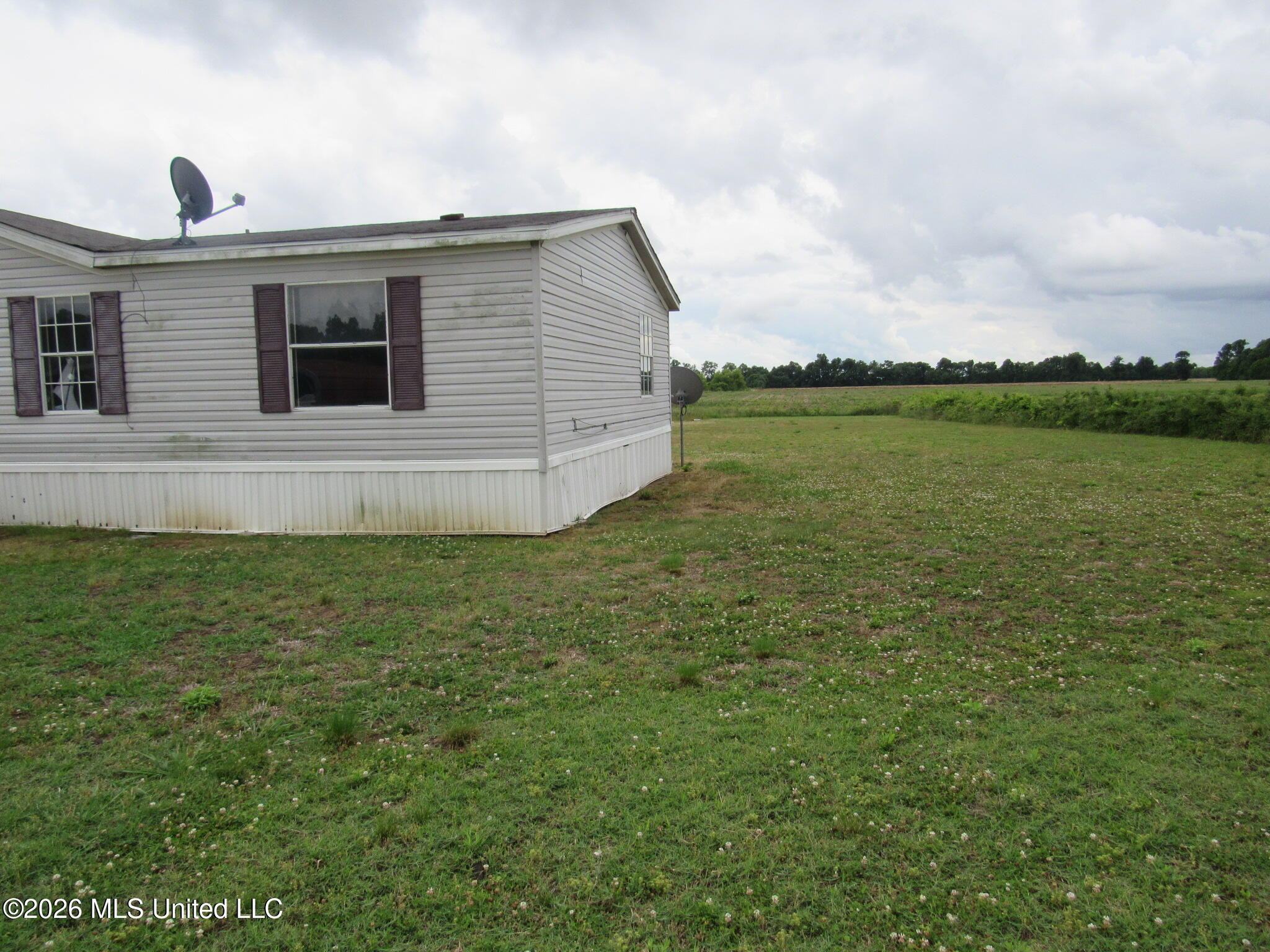 1628 400 Property Photo 2