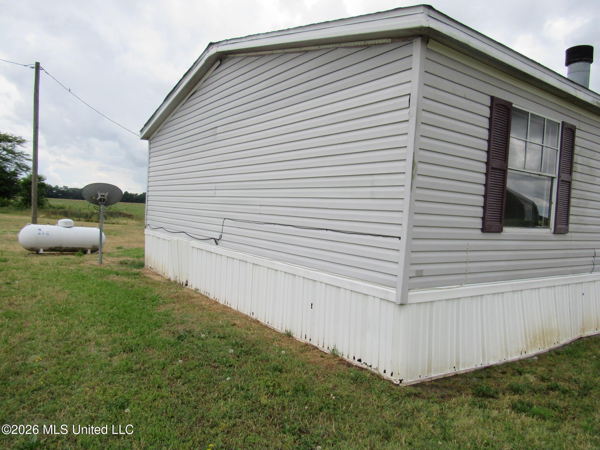 1628 400 Property Photo 3