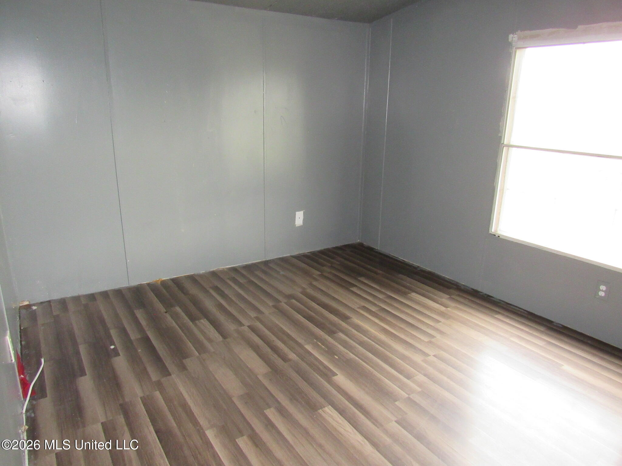 1628 400 Property Photo 16