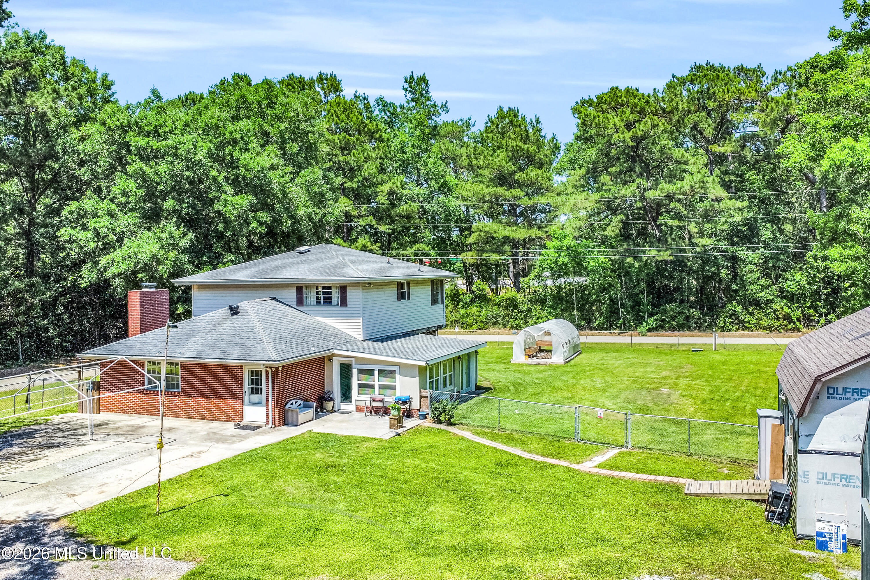 6005 Cypress Drive Property Photo 3