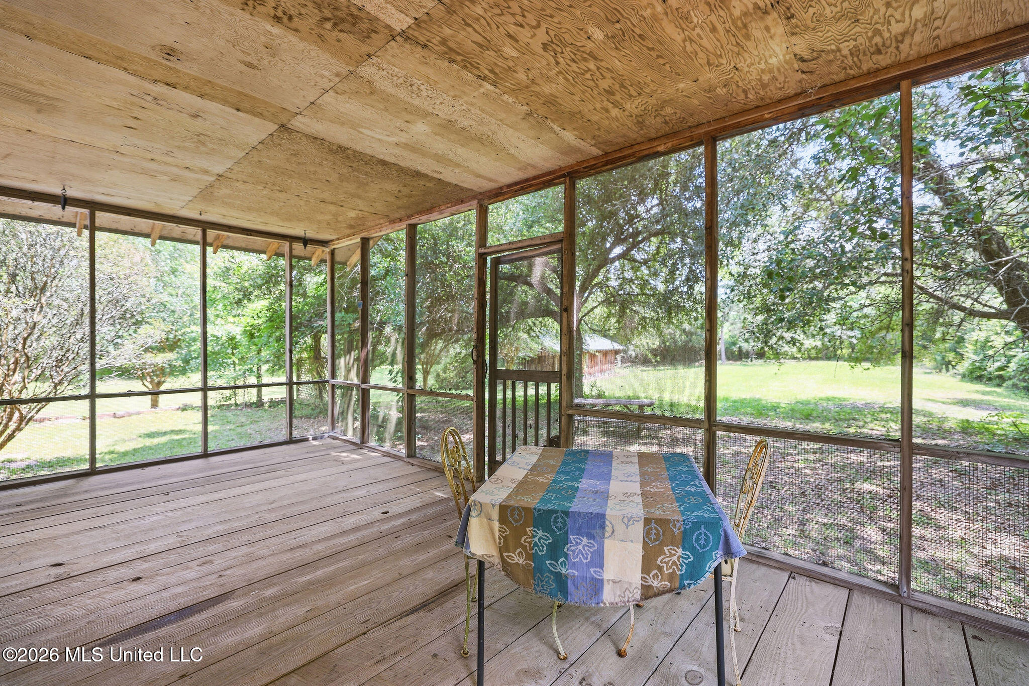 77211 N River Road Property Photo 13