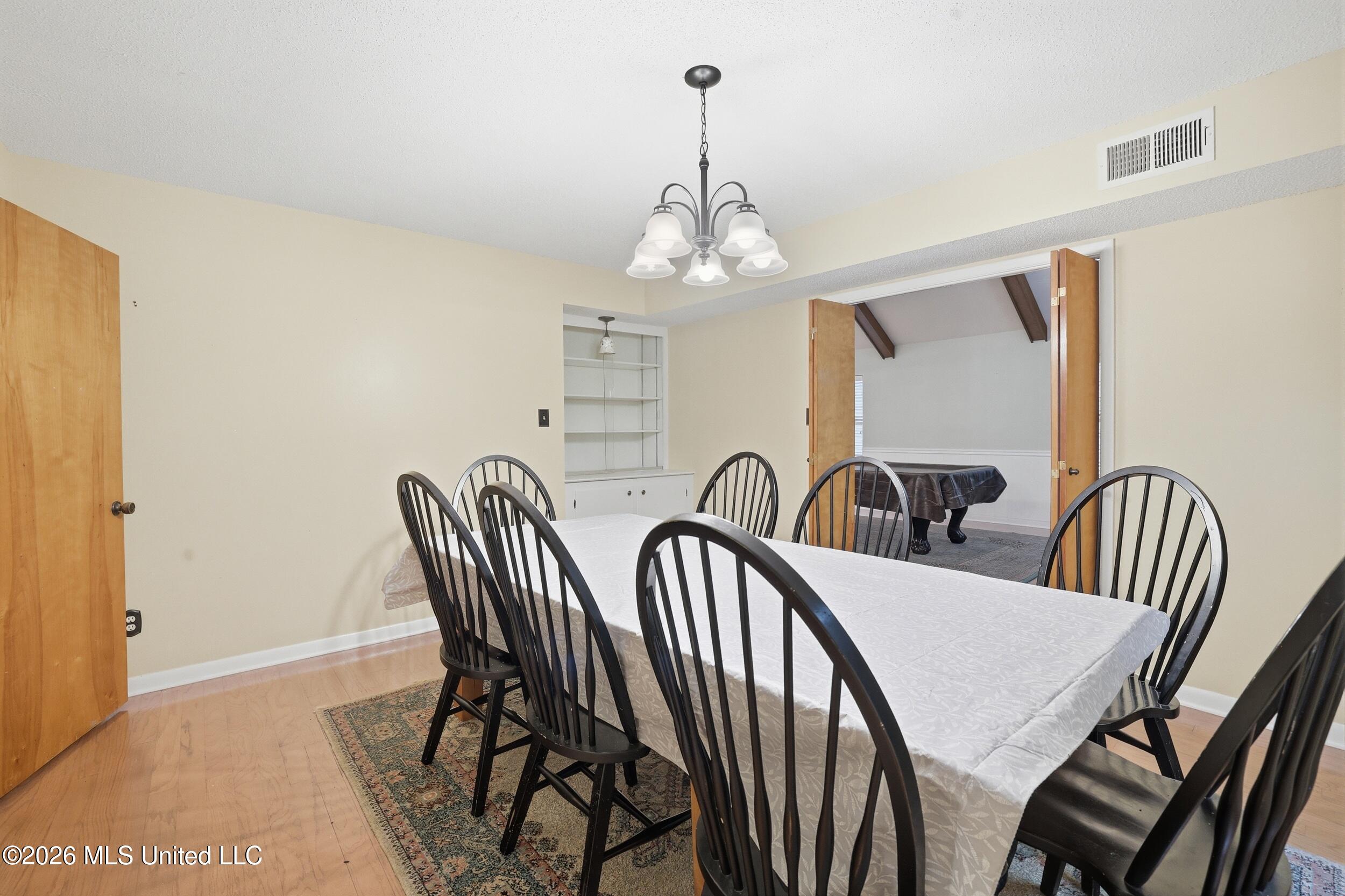 142 Kenmore Avenue Property Photo 13