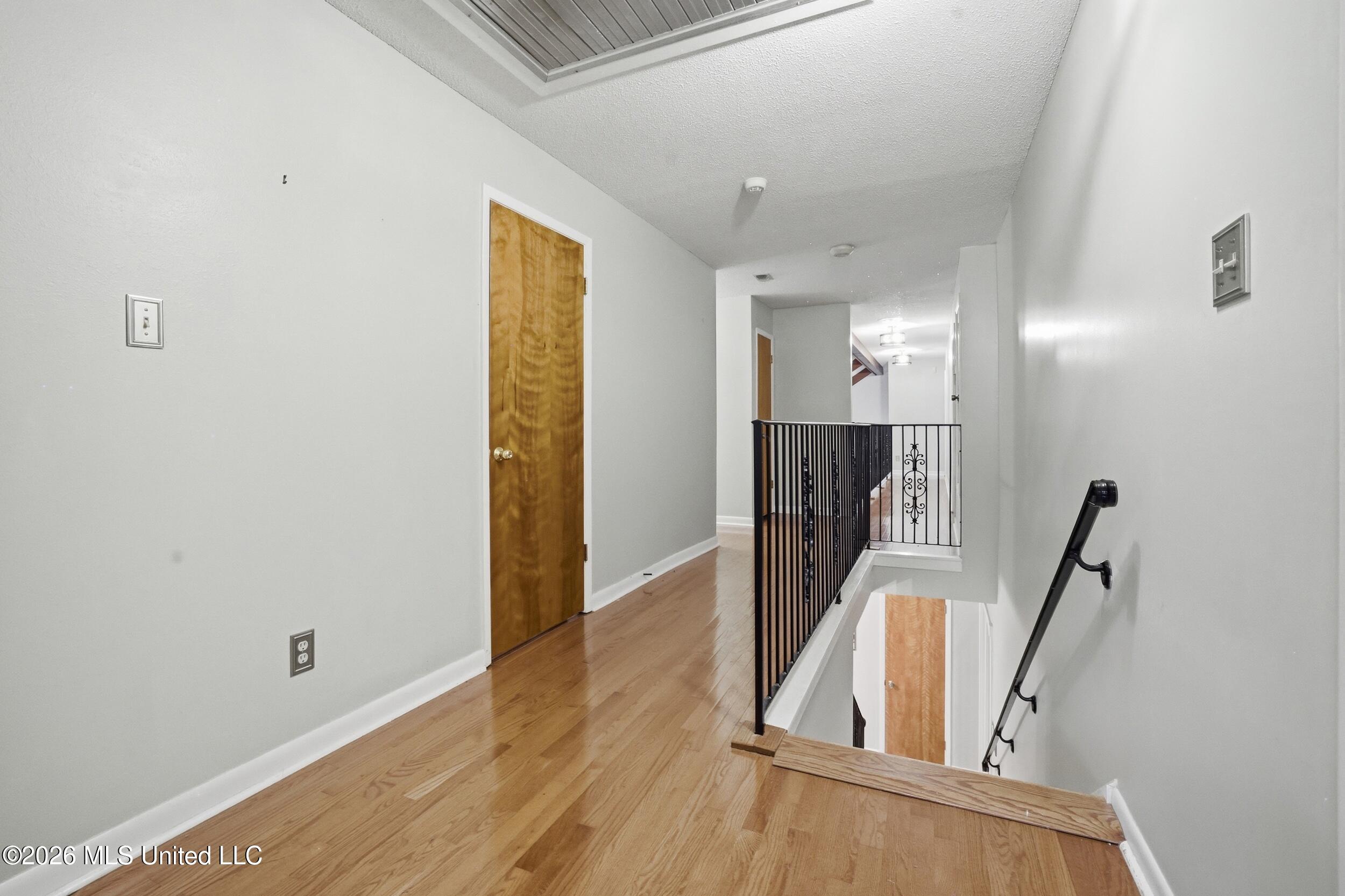 142 Kenmore Avenue Property Photo 21