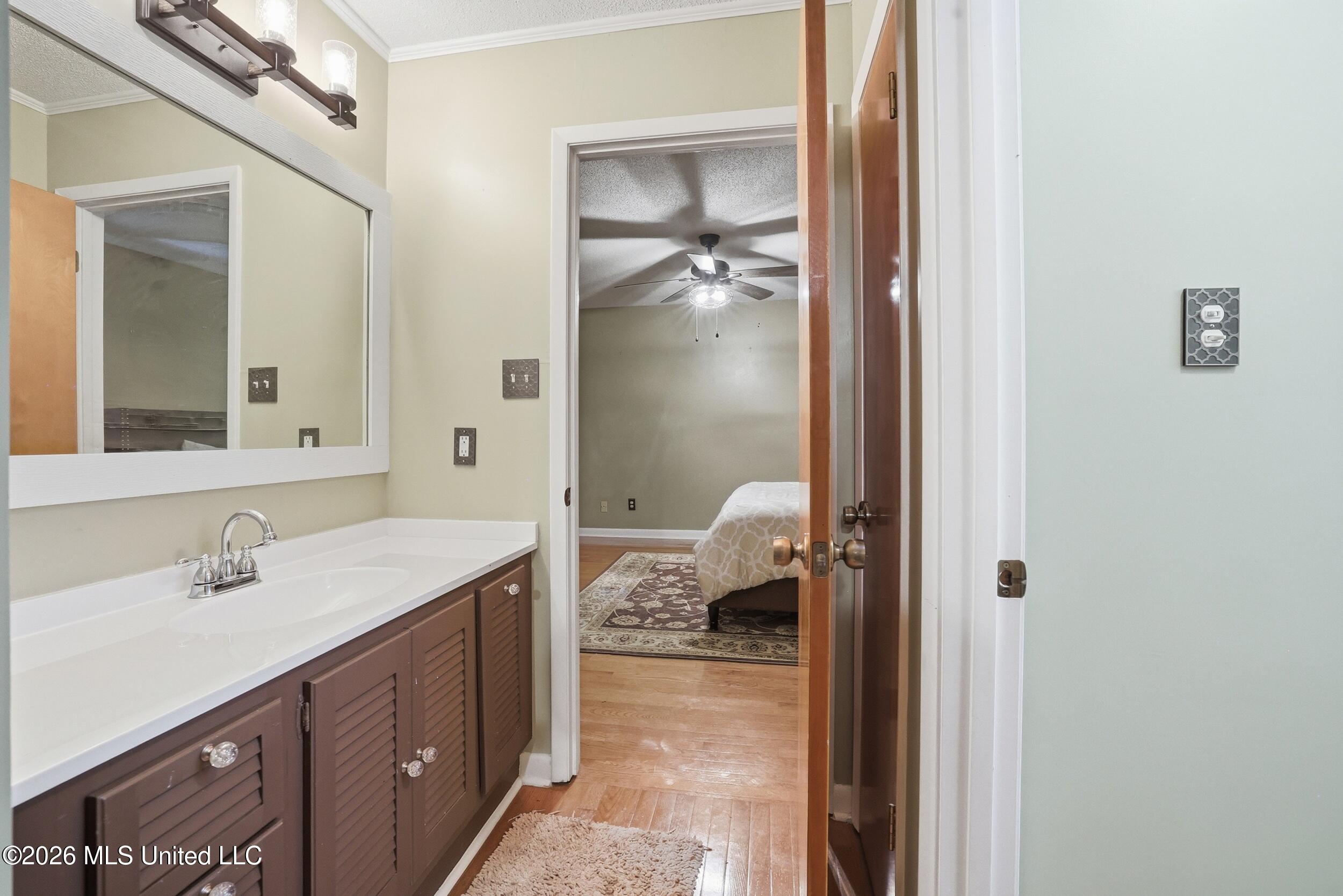 142 Kenmore Avenue Property Photo 25
