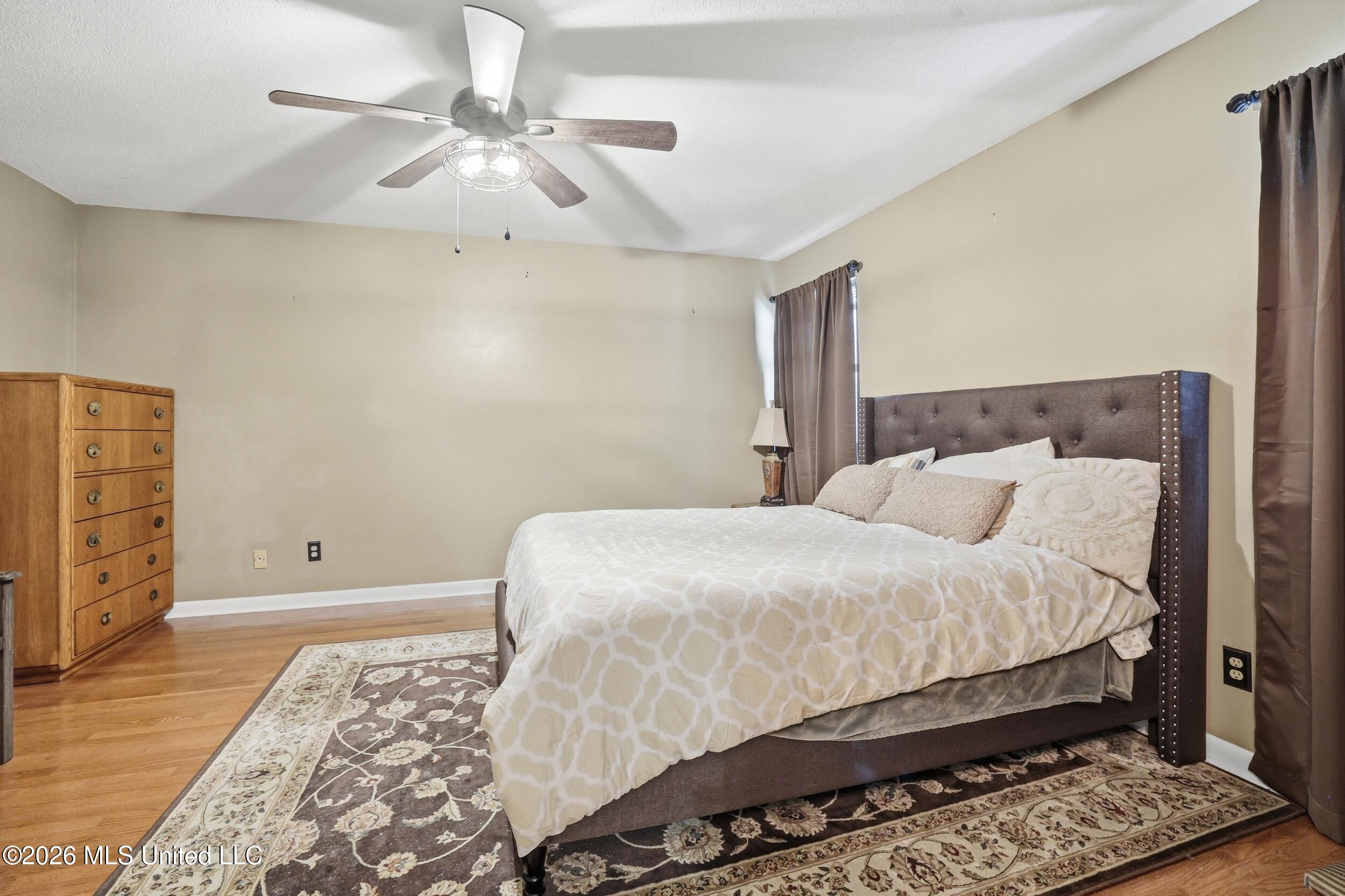 142 Kenmore Avenue Property Photo 27