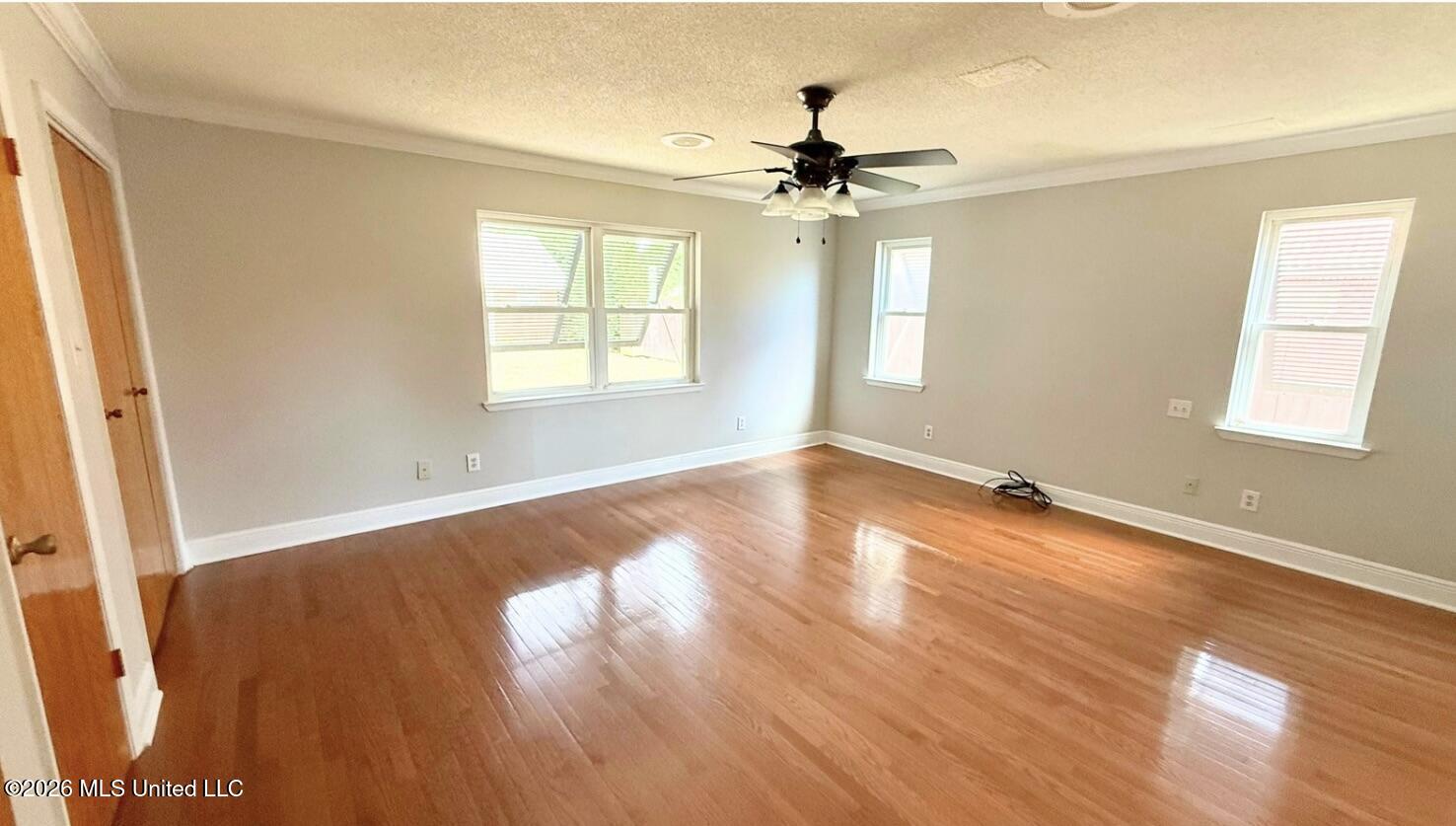 142 Kenmore Avenue Property Photo 51