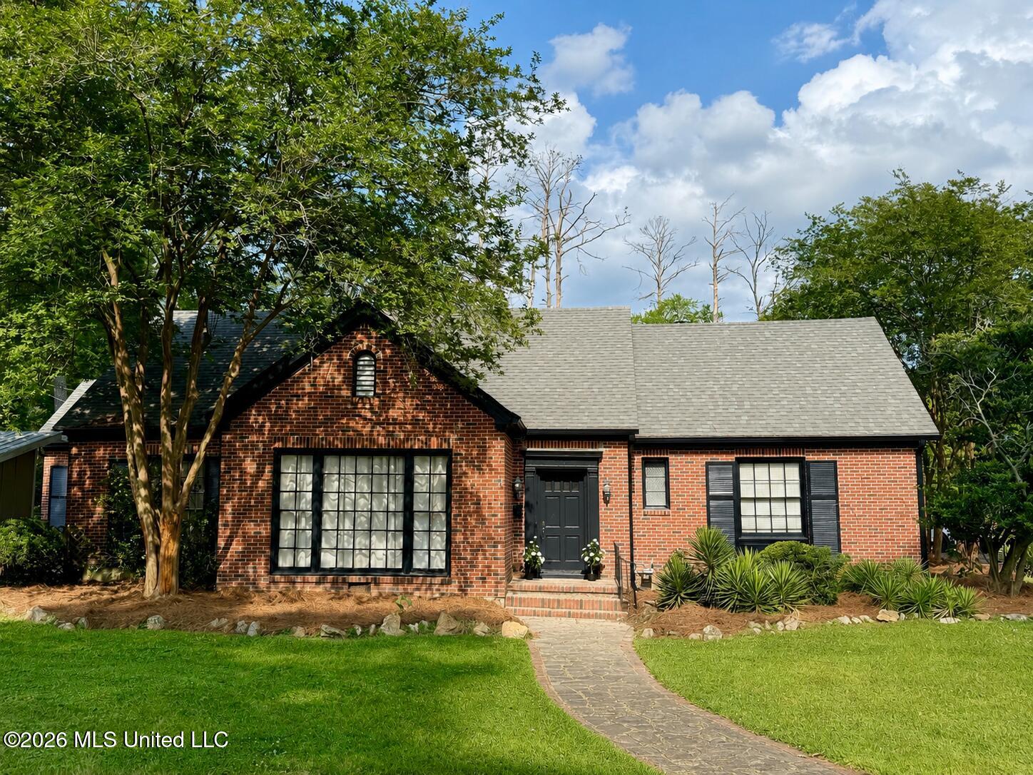 272 N Davis Street Property Photo 30