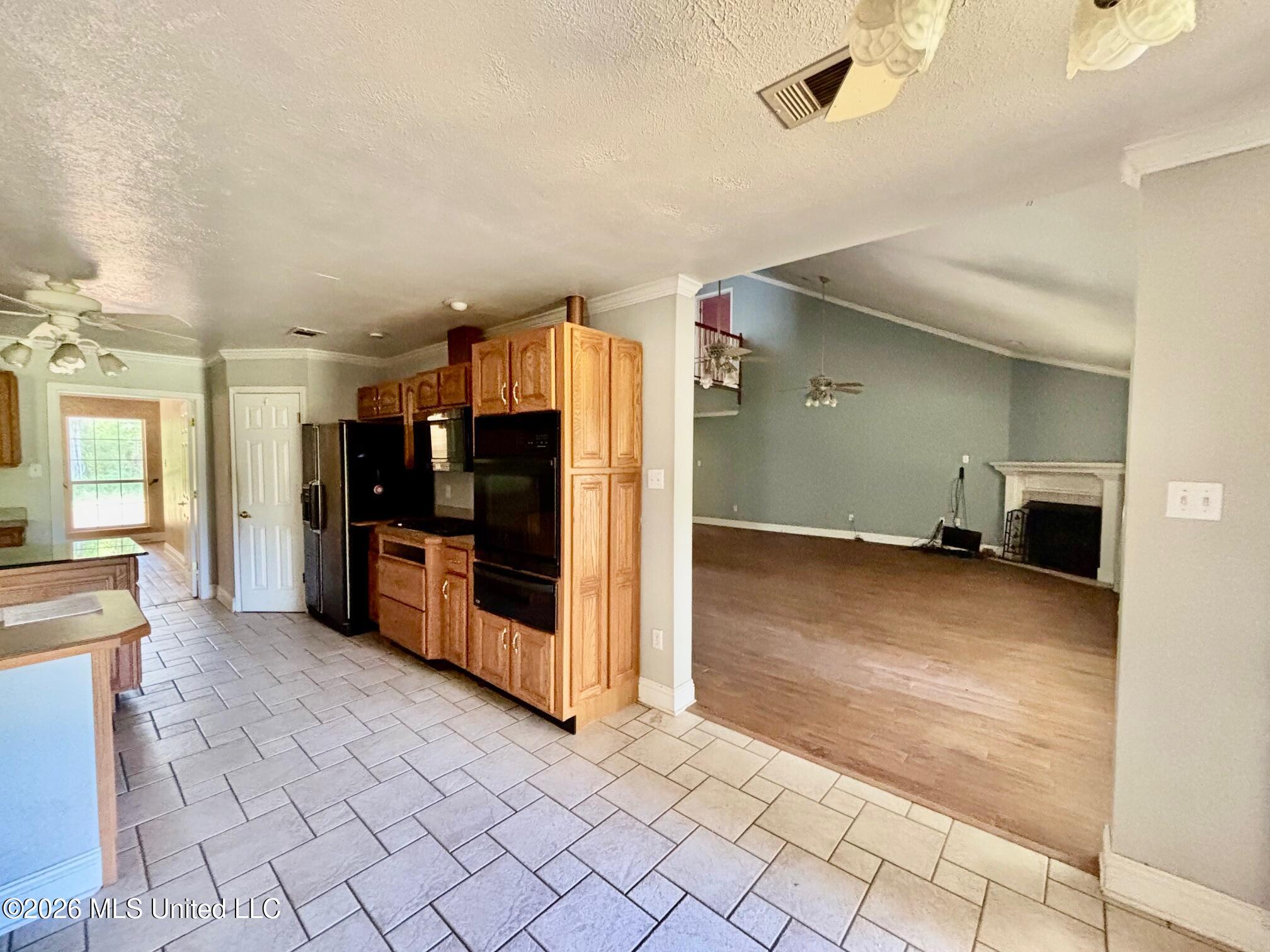 5014 Leatherwood Road Property Photo 8