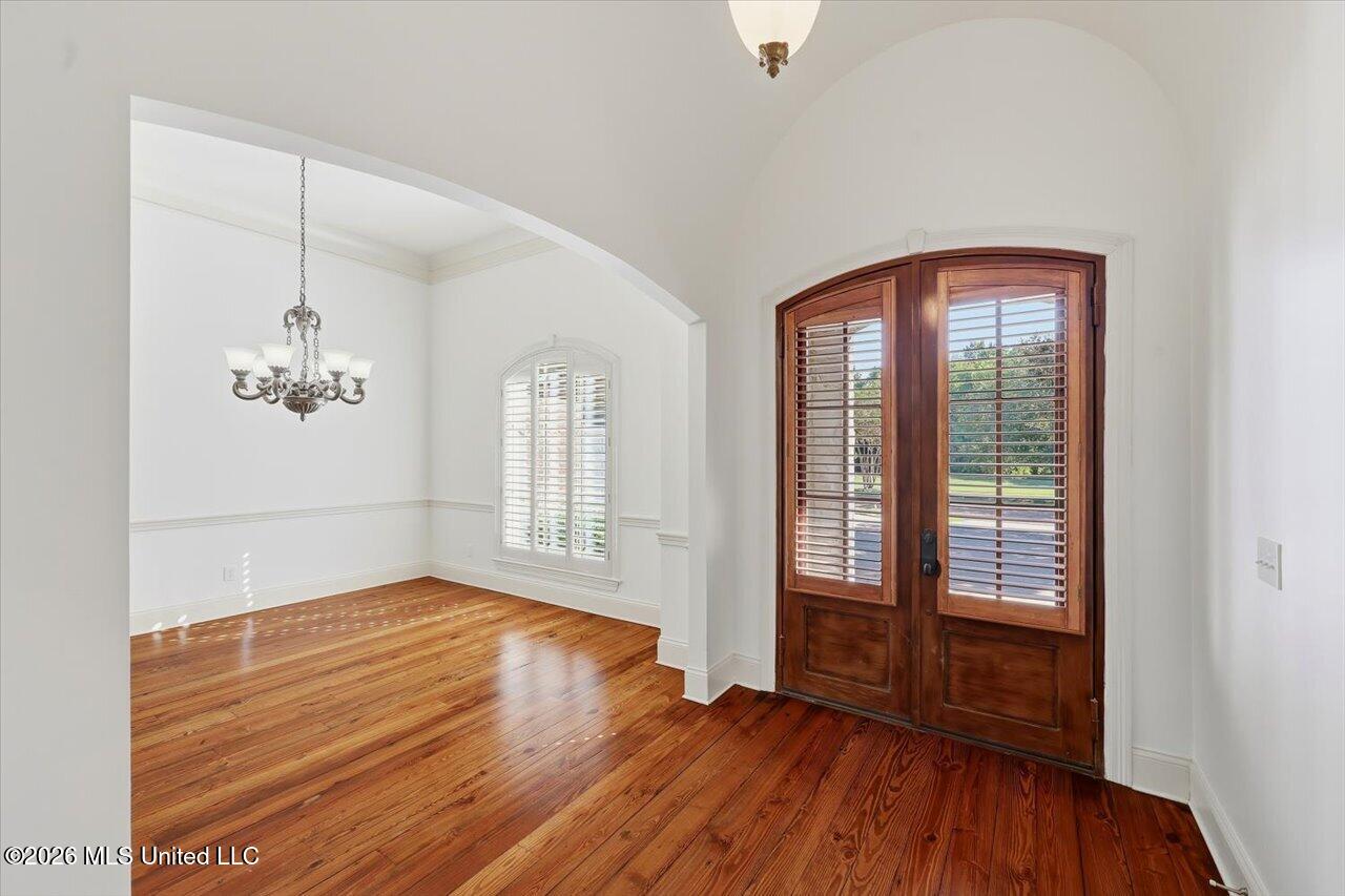 109 Victoria Place Property Photo 6