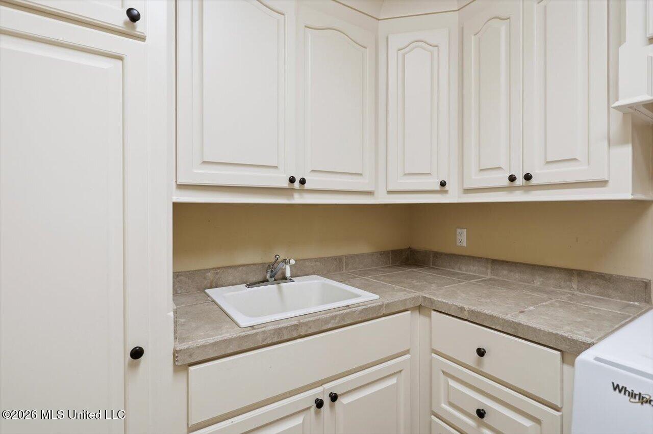 109 Victoria Place Property Photo 31