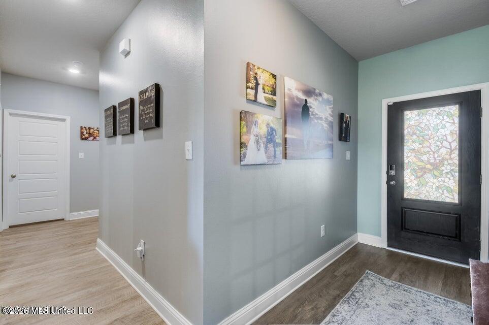 5126 Fairbury Way Property Photo 3