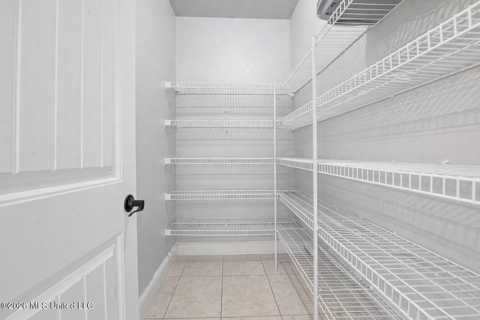 13103 Hawthorn Drive Property Photo 10