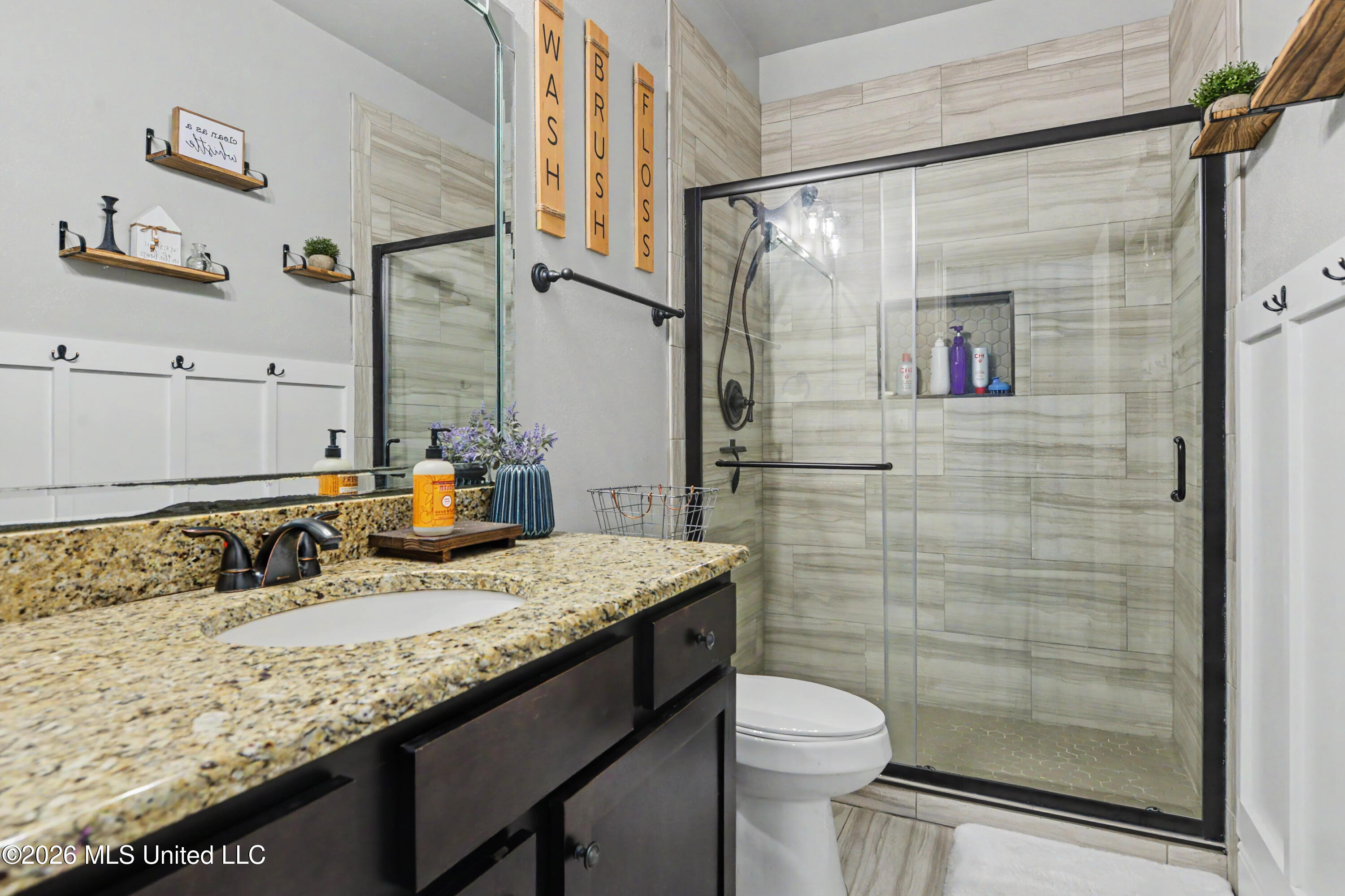 13103 Hawthorn Drive Property Photo 28