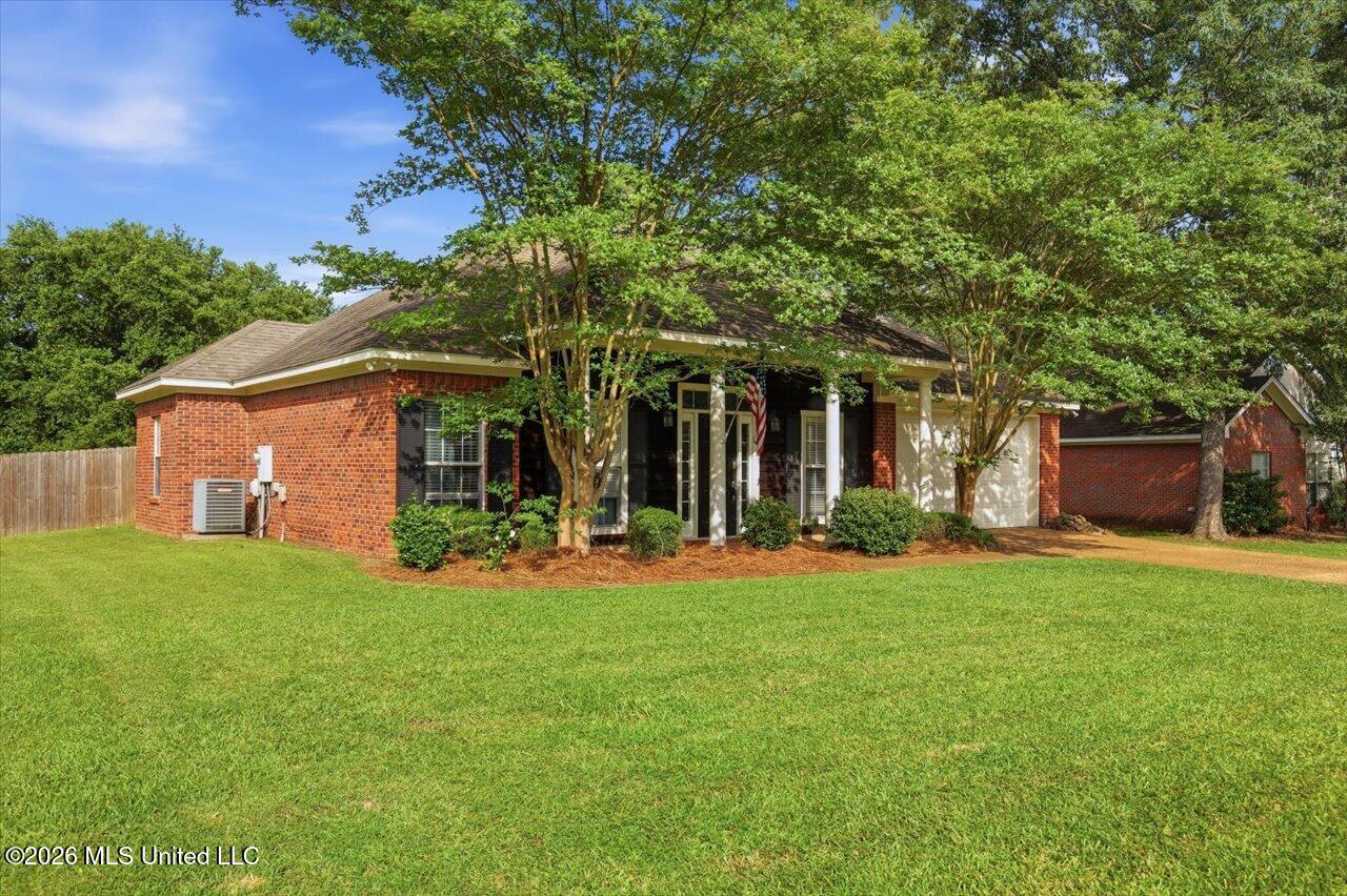 215 Old Town Lane Property Photo 3