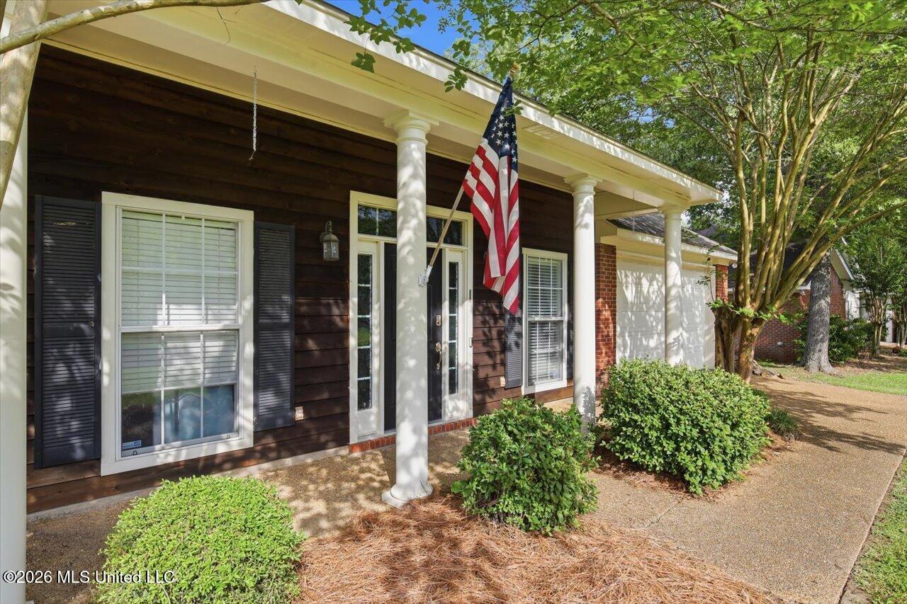 215 Old Town Lane Property Photo 4