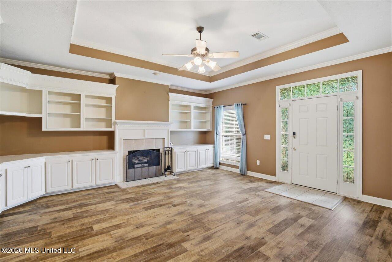 215 Old Town Lane Property Photo 6