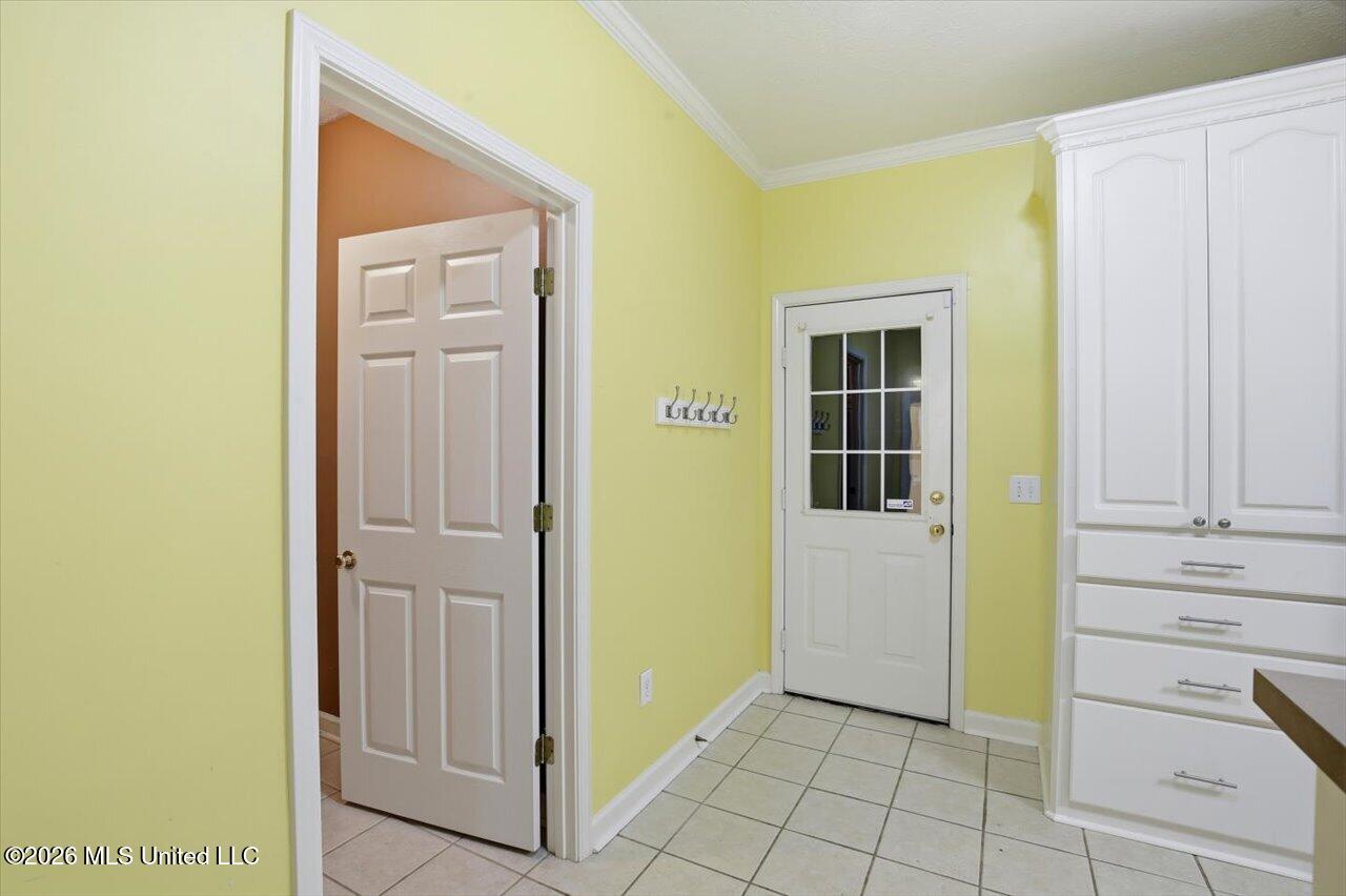215 Old Town Lane Property Photo 18