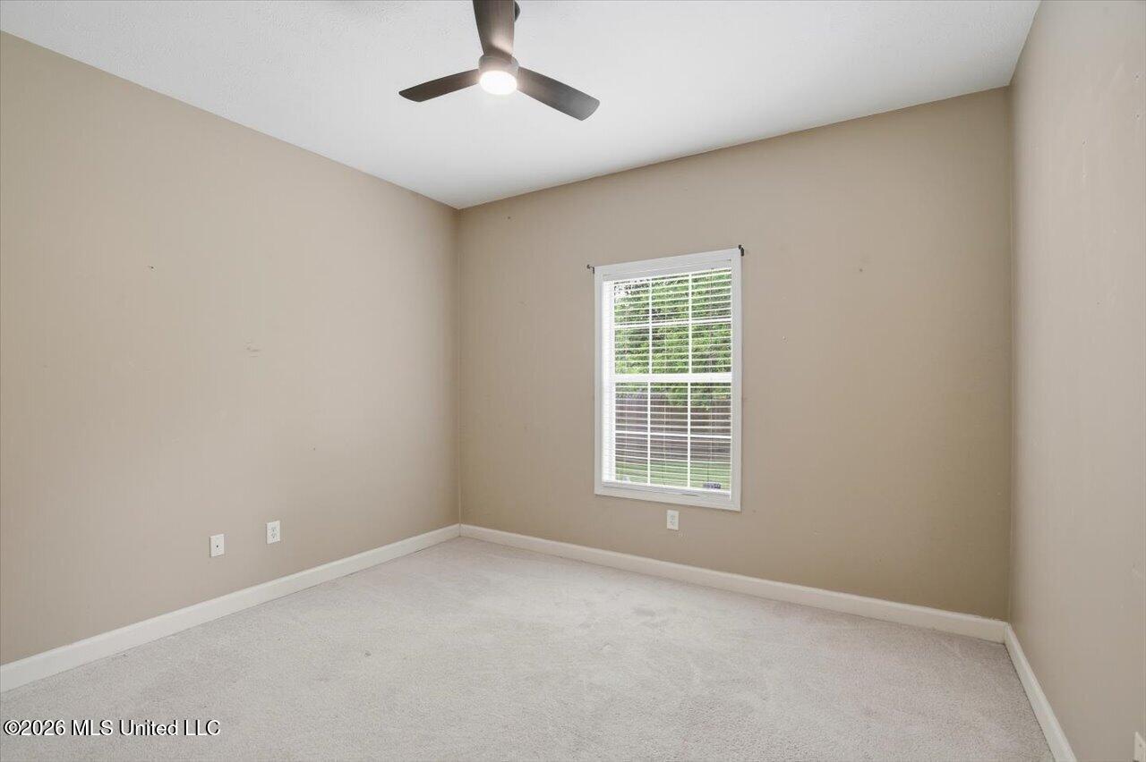 215 Old Town Lane Property Photo 29