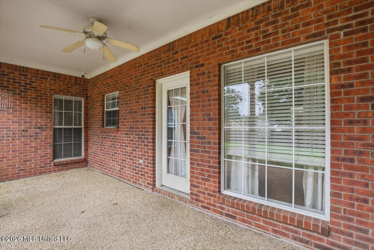215 Old Town Lane Property Photo 30