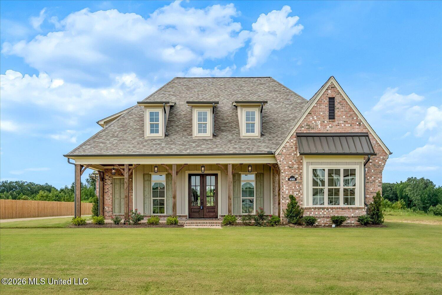 4183 Edison Drive Property Photo 3