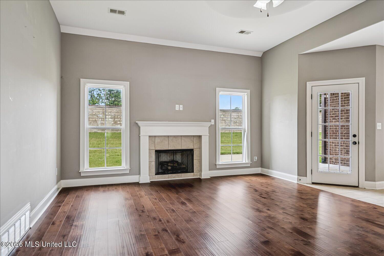 3033 Raspberry Red Cove Property Photo 6