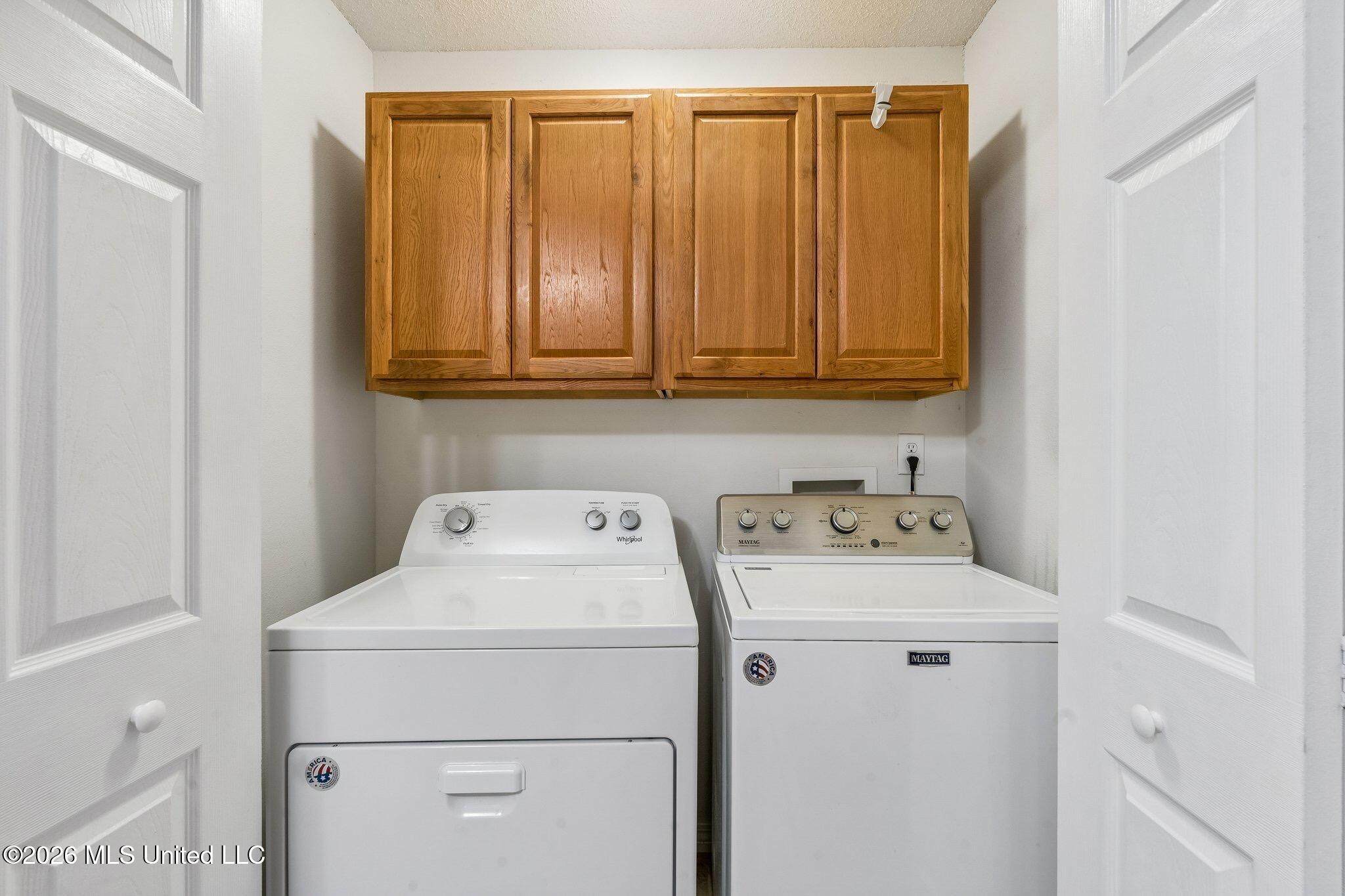8204 Exchange Street Property Photo 6