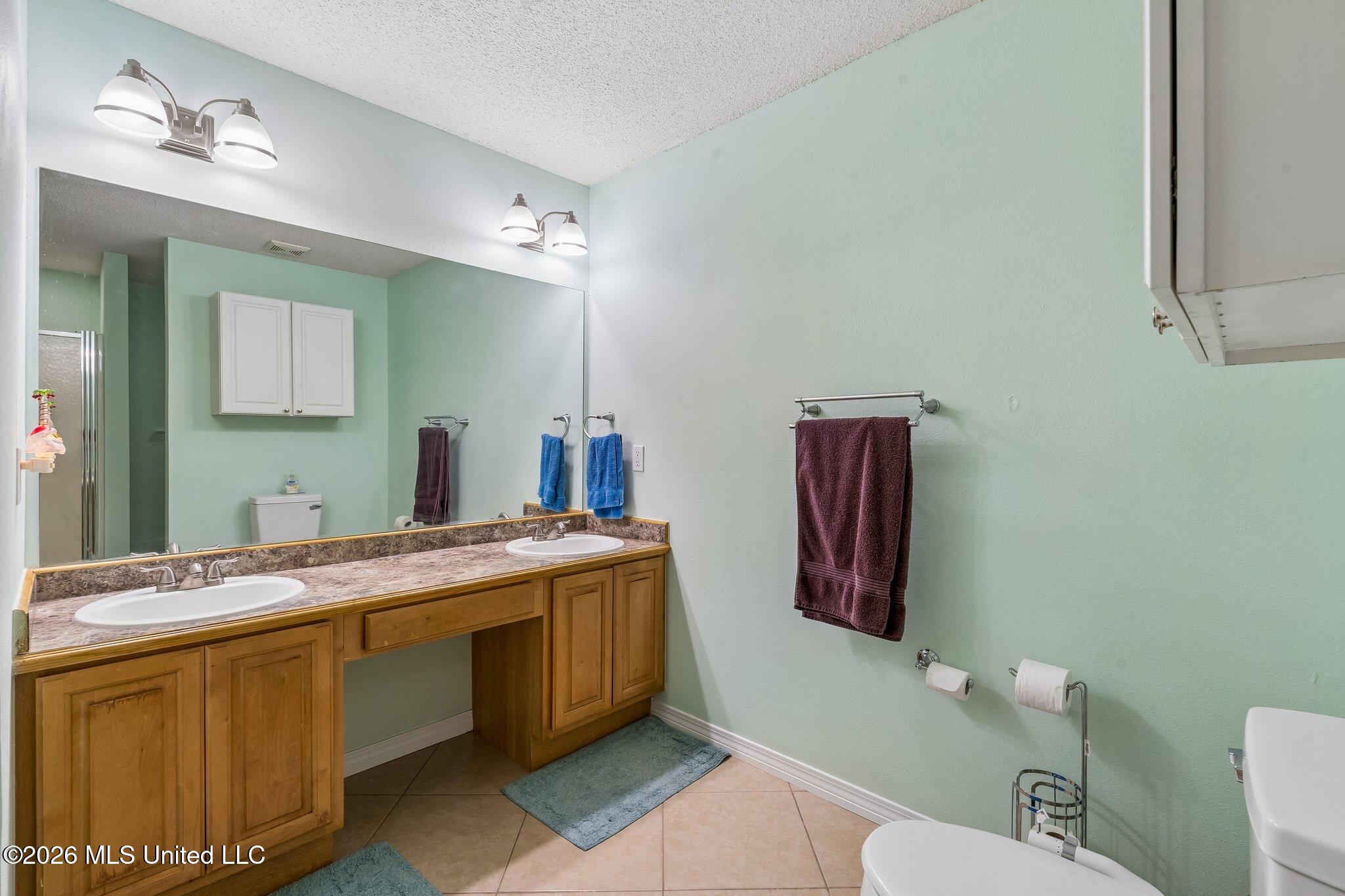 8204 Exchange Street Property Photo 12