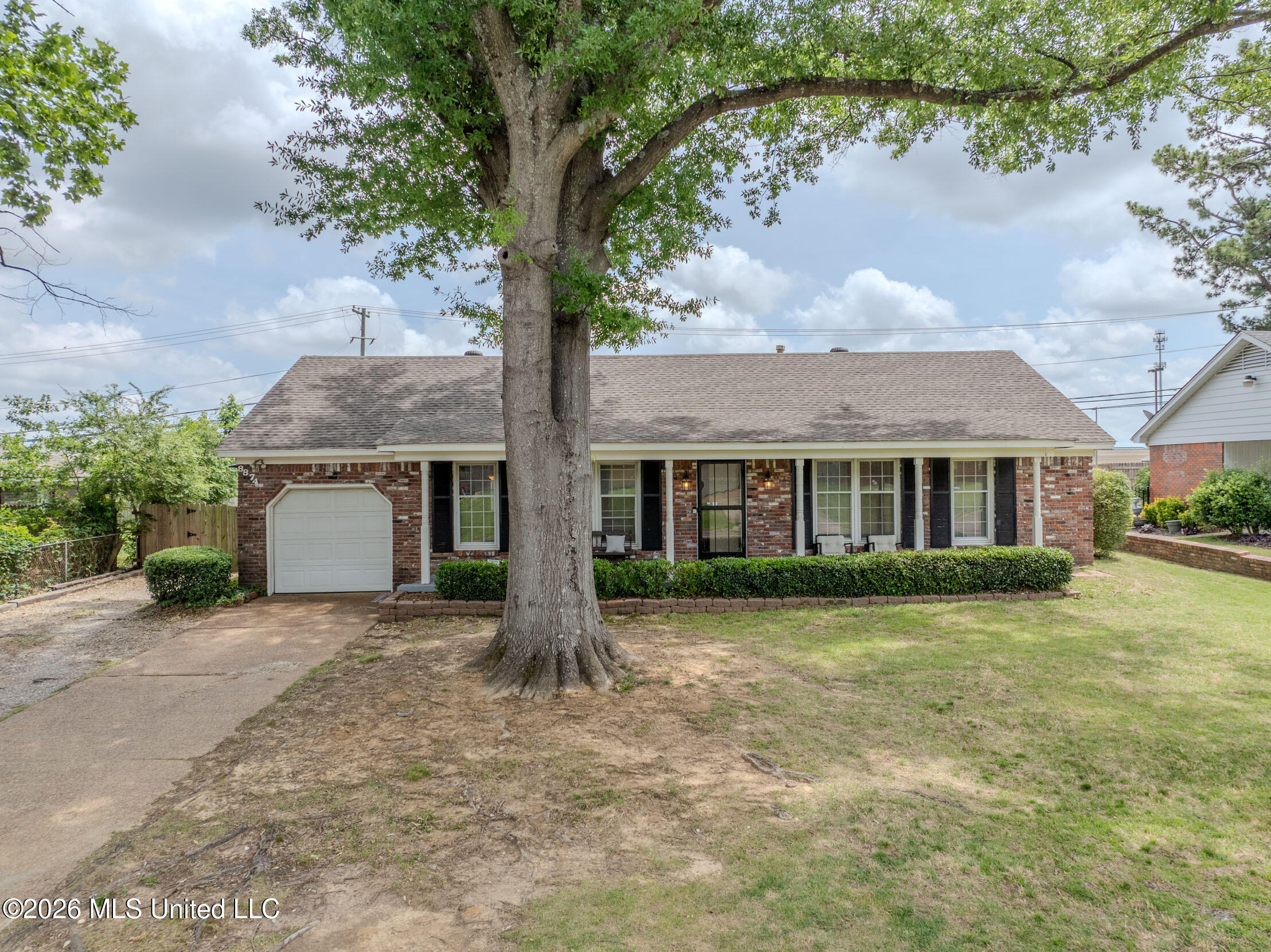 8874 Chesterfield Drive Property Photo 1