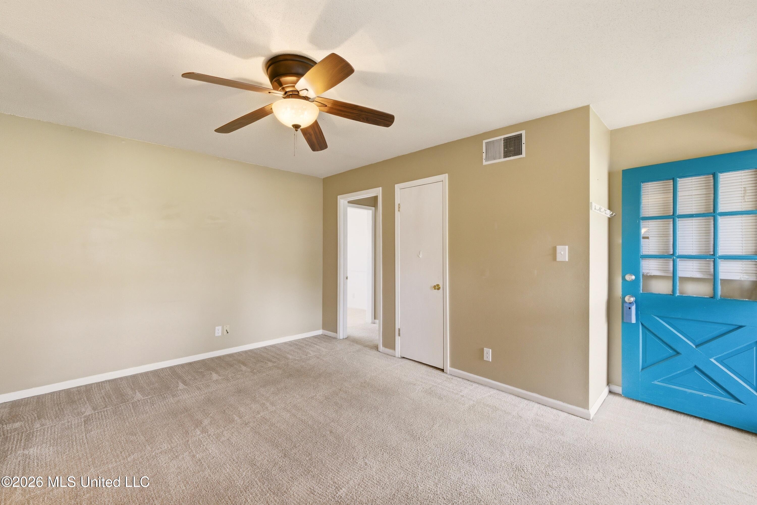 8874 Chesterfield Drive Property Photo 2