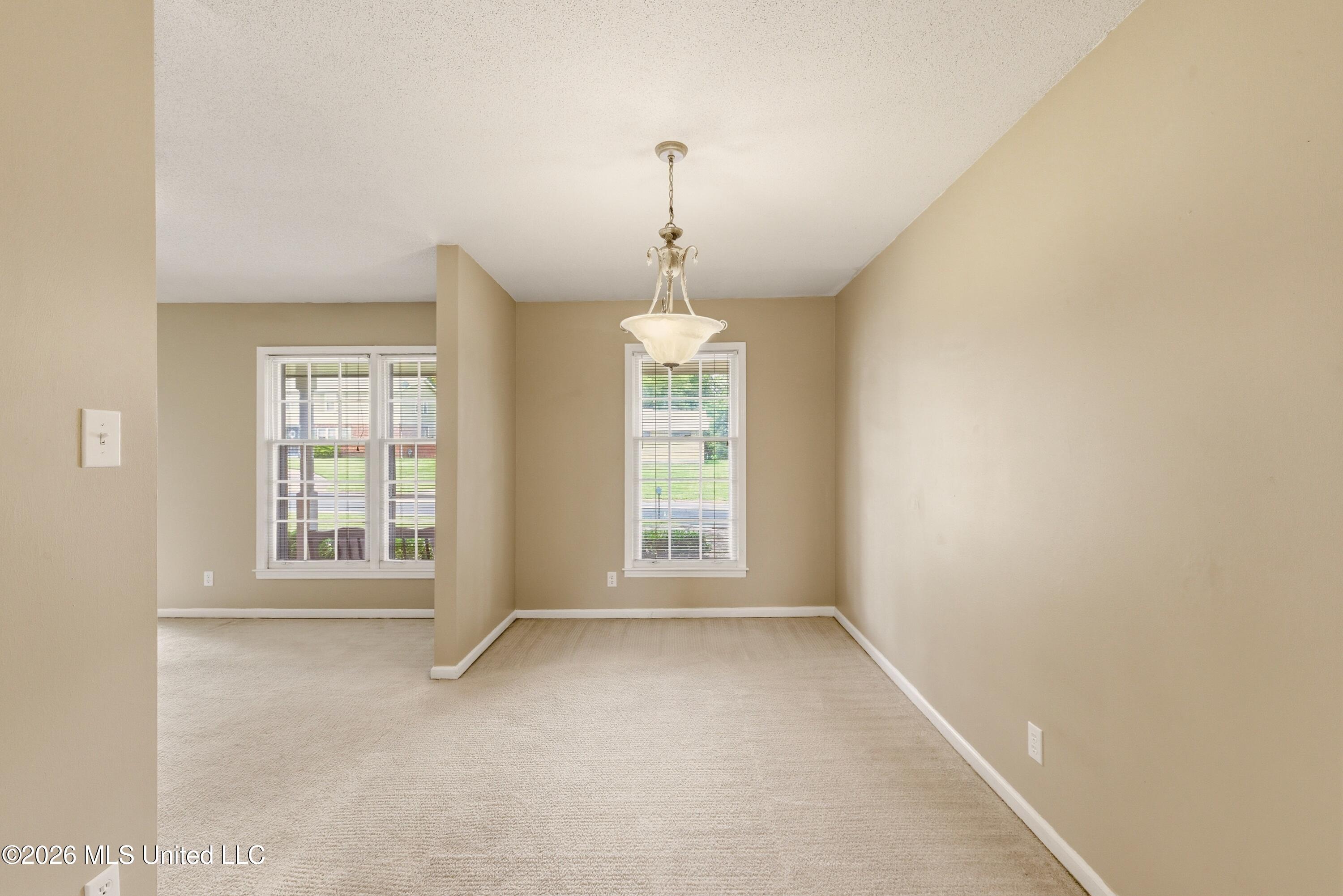 8874 Chesterfield Drive Property Photo 4