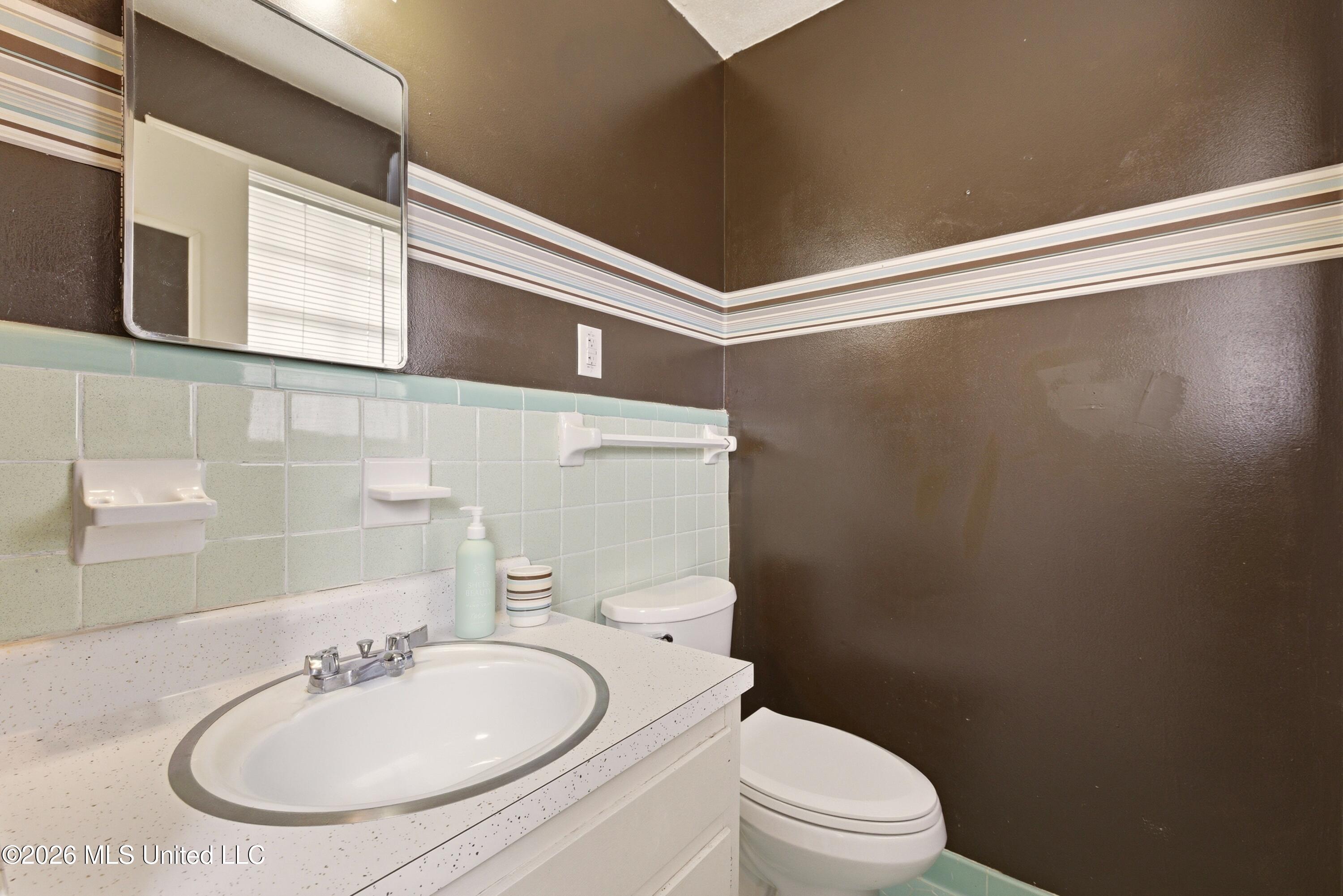 8874 Chesterfield Drive Property Photo 15